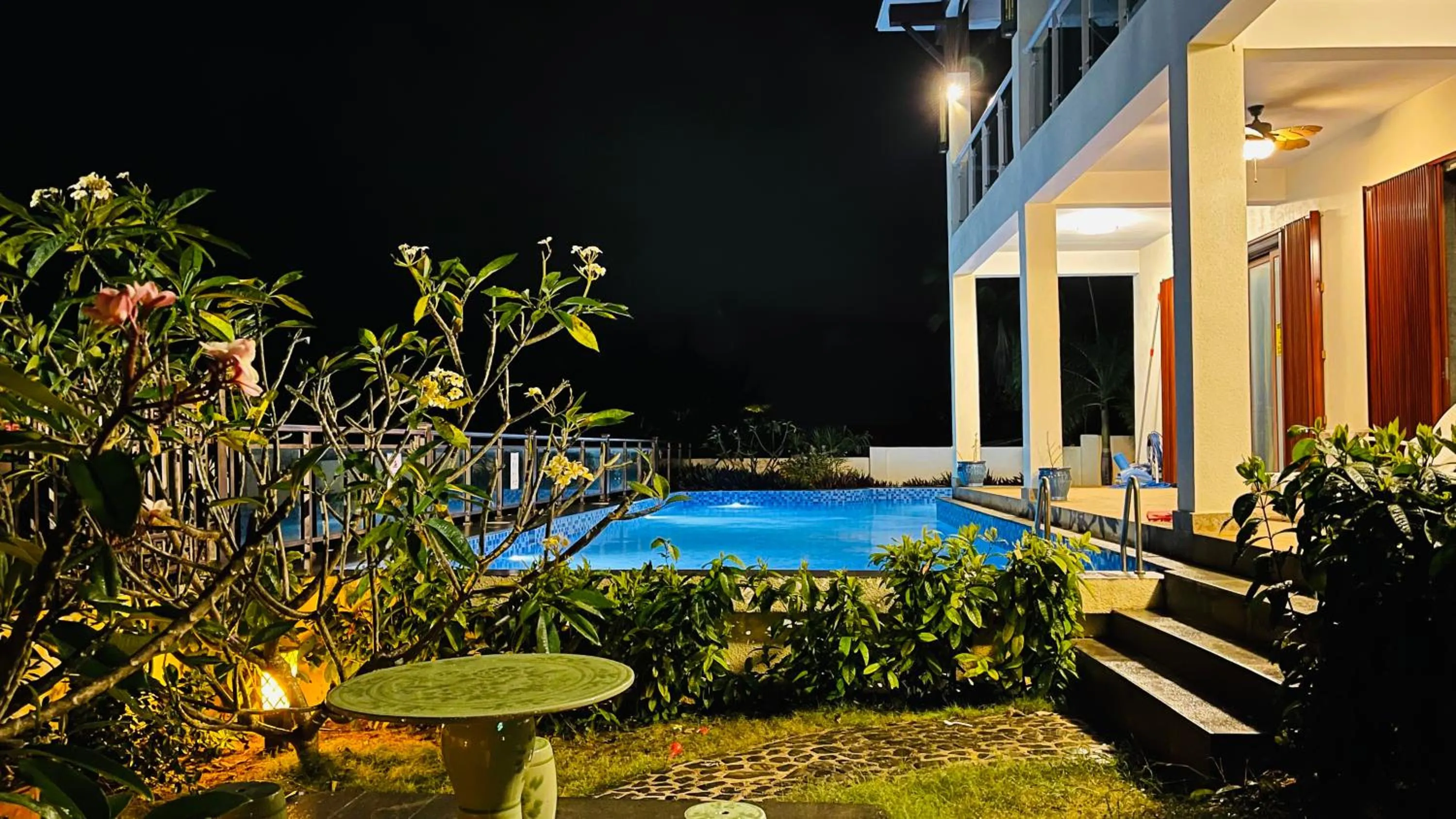 Hanamitsu Hotel & Spa