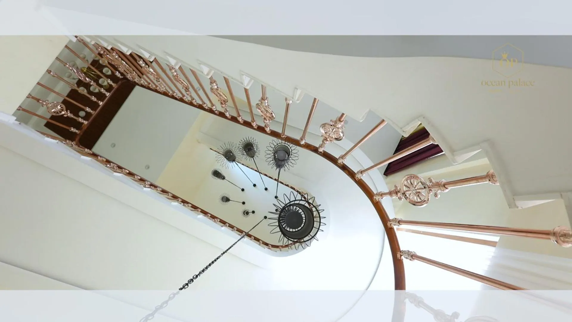 Hanamitsu Hotel & Spa