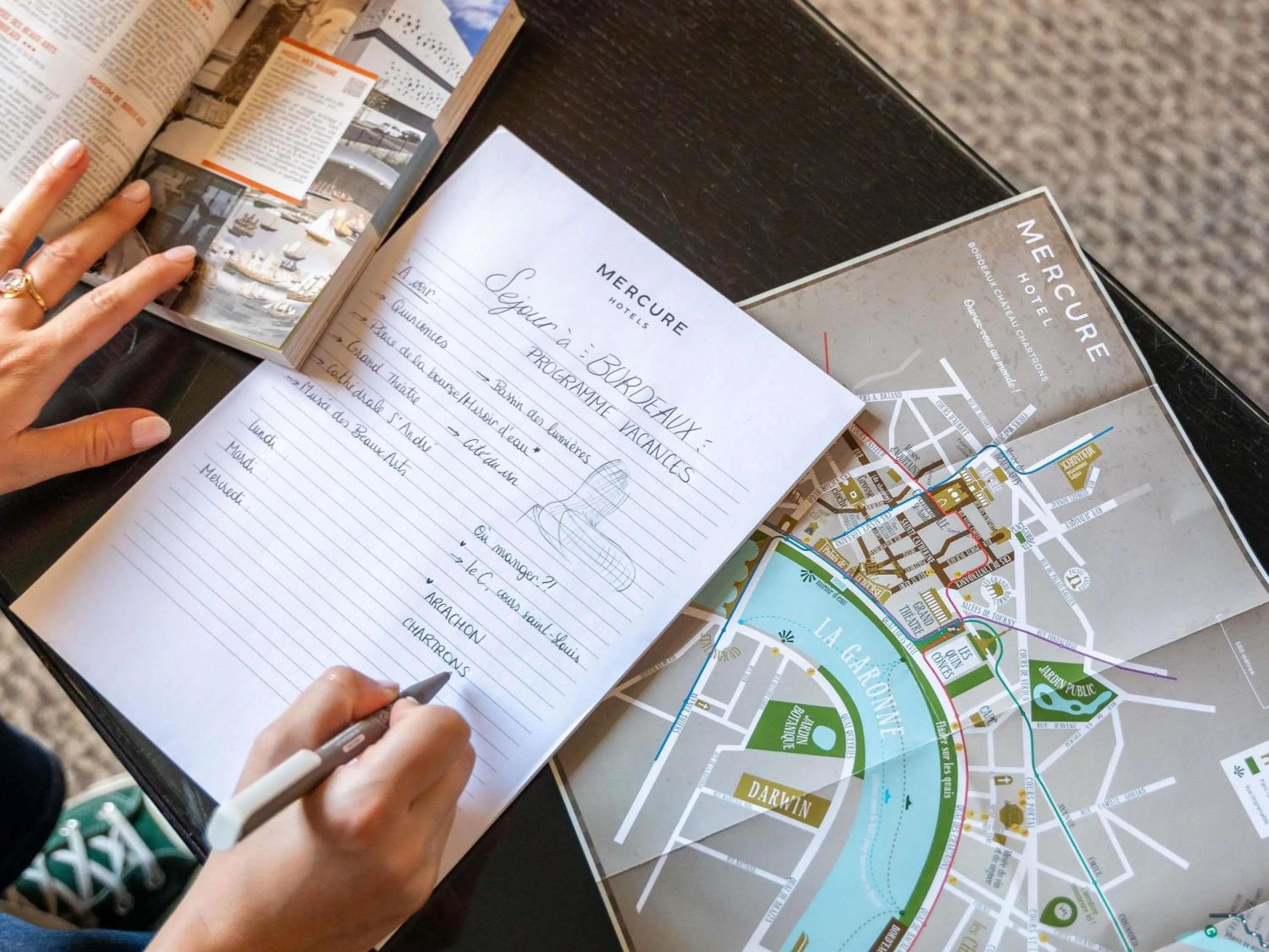 Bedroom in Mercure Bordeaux Chateau Chartrons