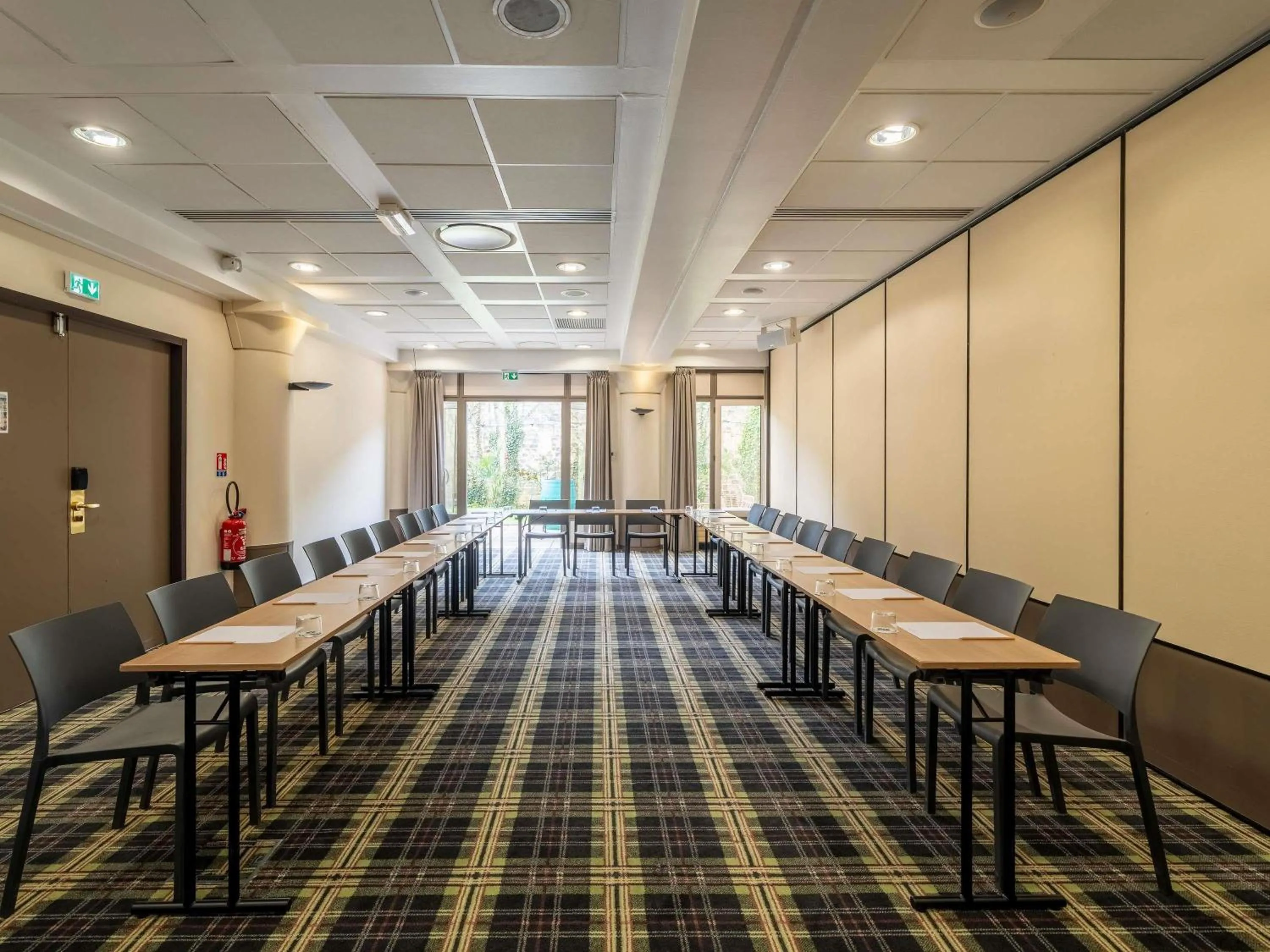 Meeting/conference room in Mercure Bordeaux Chateau Chartrons