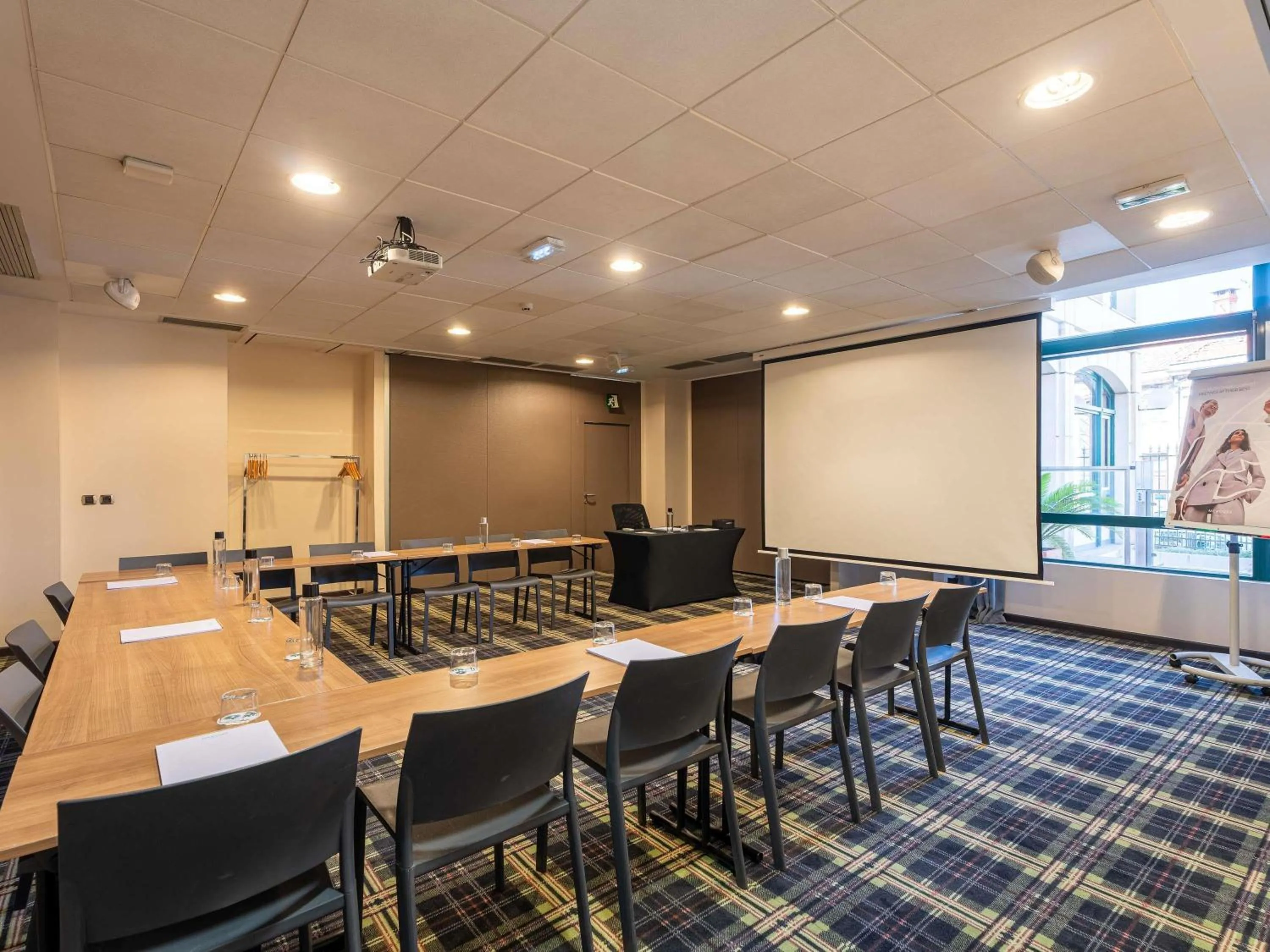 Meeting/conference room in Mercure Bordeaux Chateau Chartrons