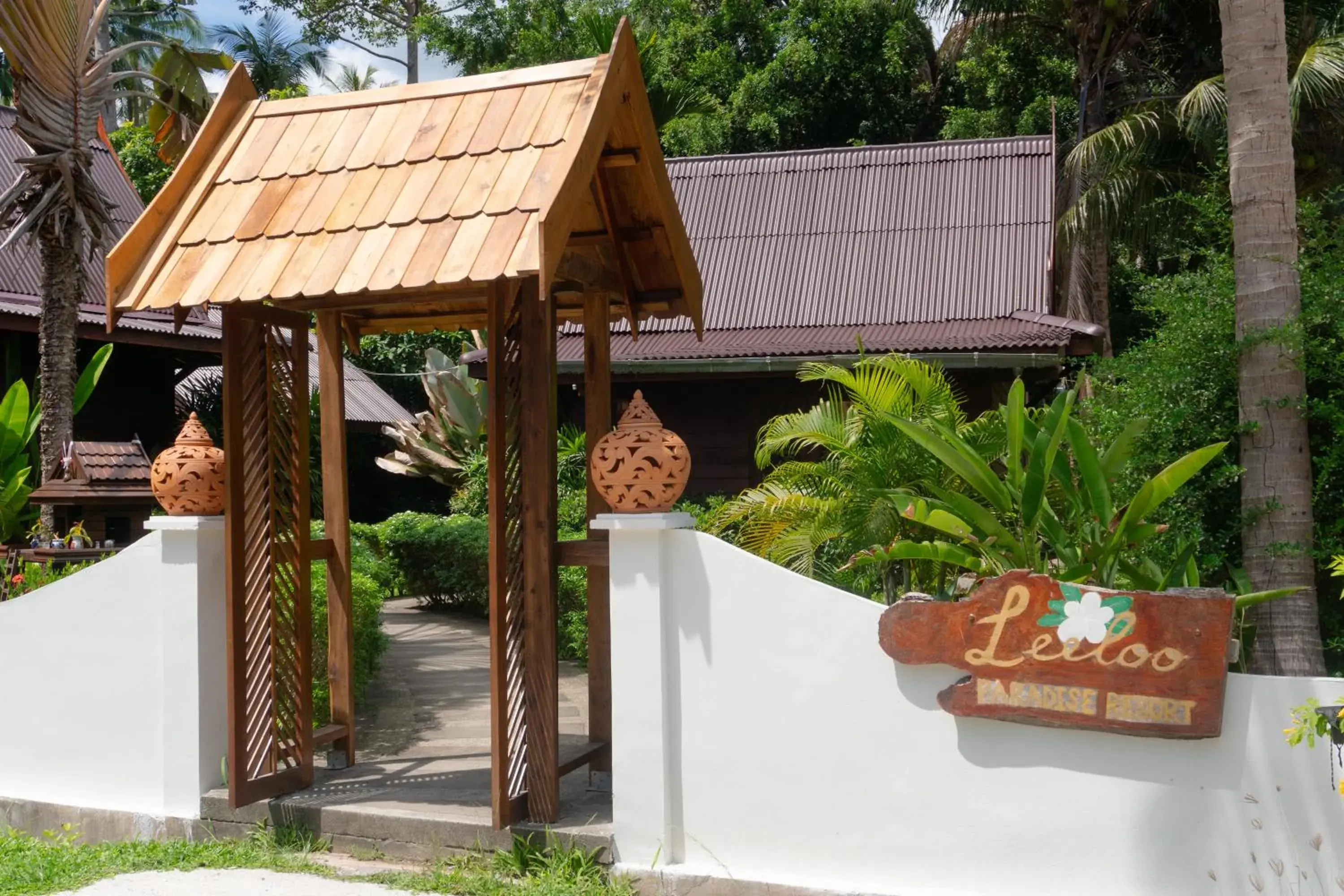 Family Bungalow in Leeloo Paradise Family Bungalow in Leeloo Paradise