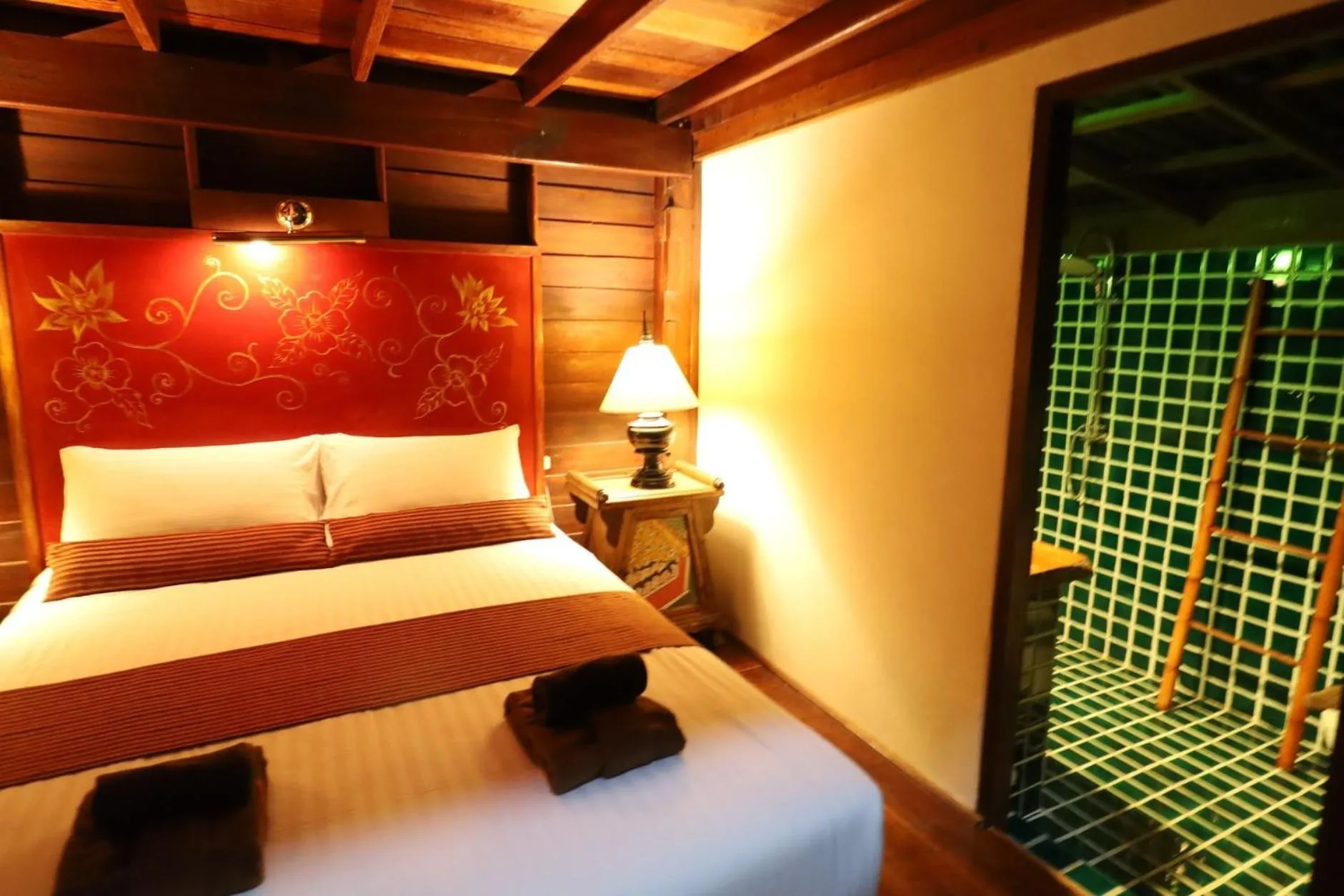 Bed in Leeloo Paradise