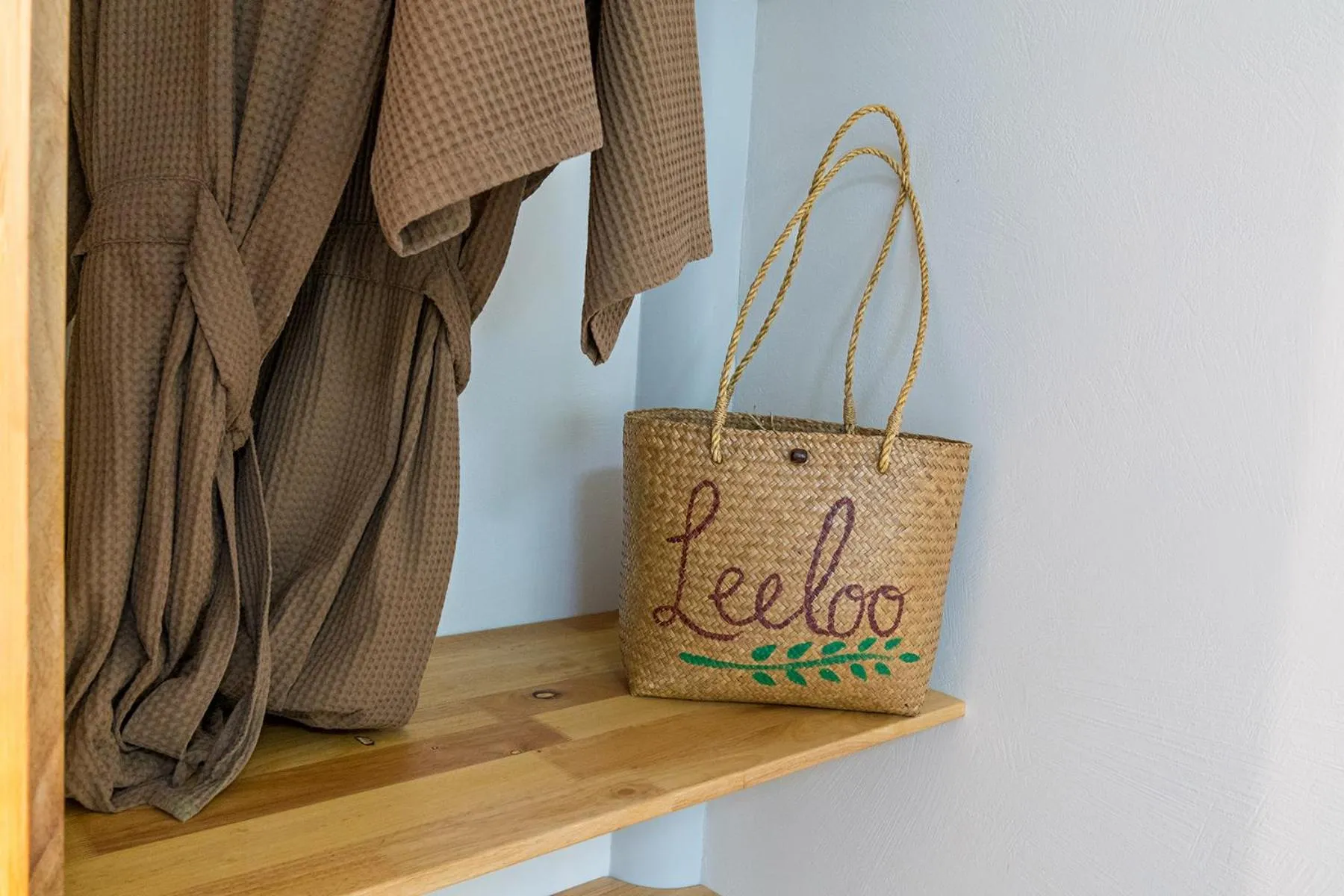 wardrobe in Leeloo Paradise