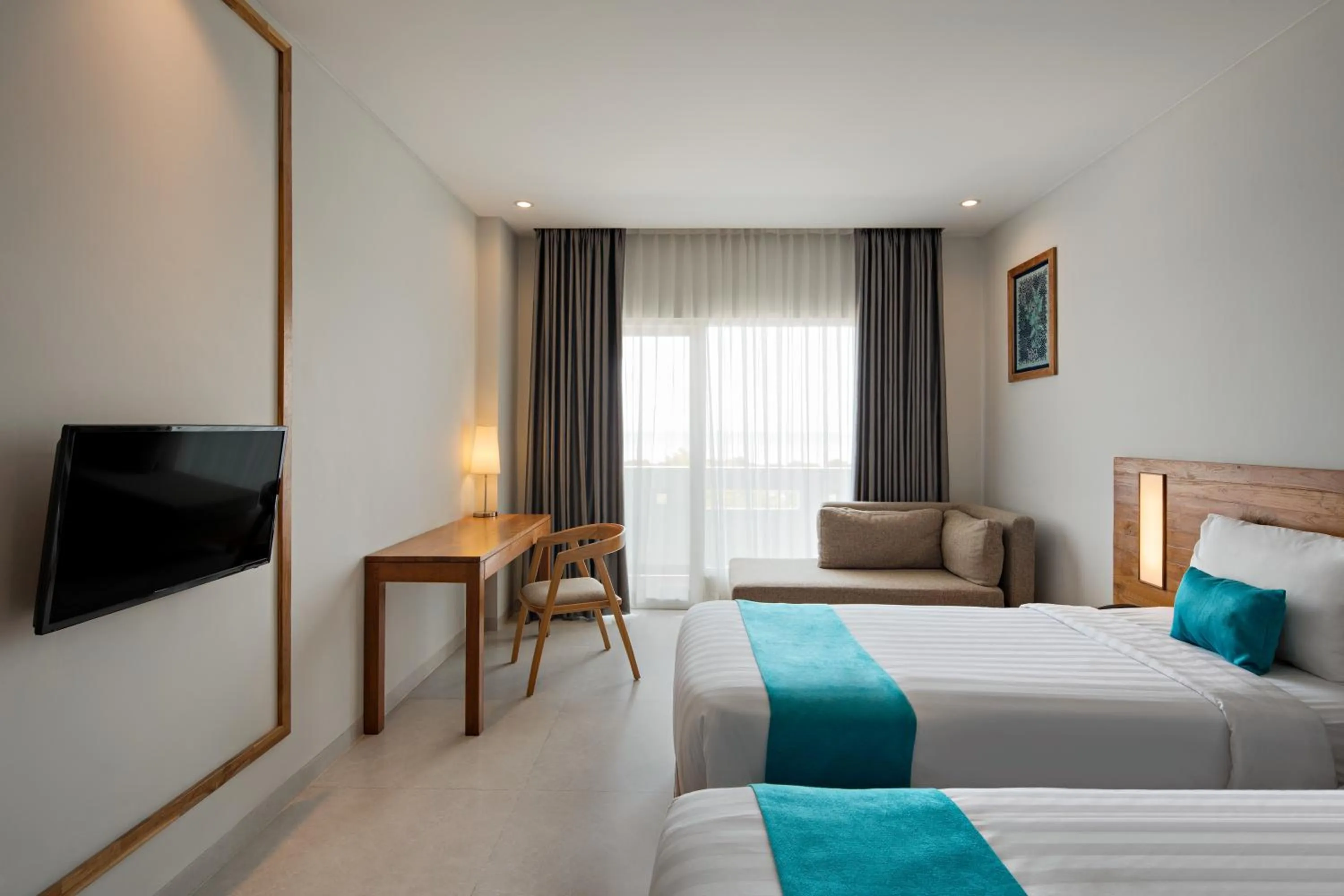 TV and multimedia in Pollos Hotel & Gallery