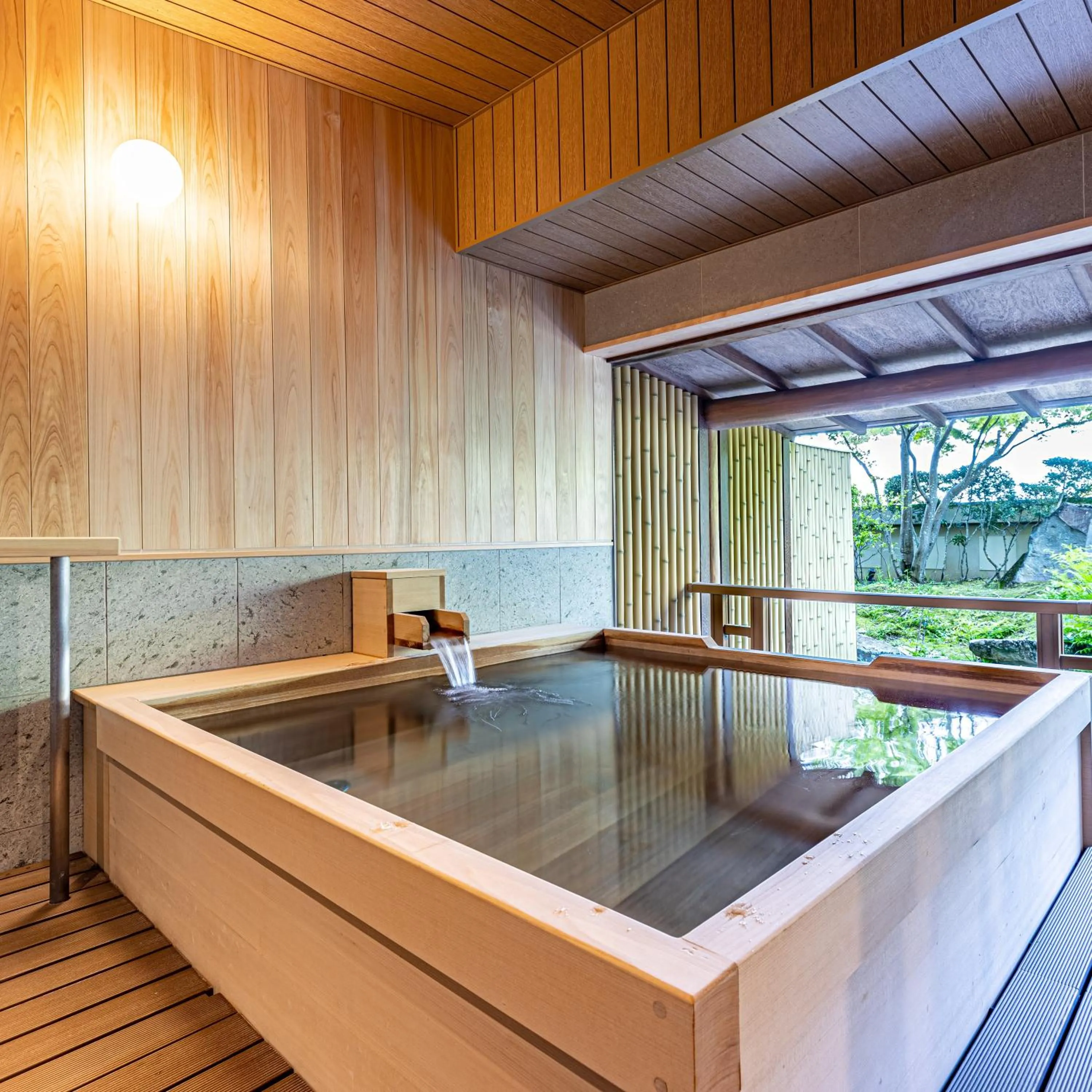 Hot Spring Bath in Shuzenji Onsen Katsuragawa