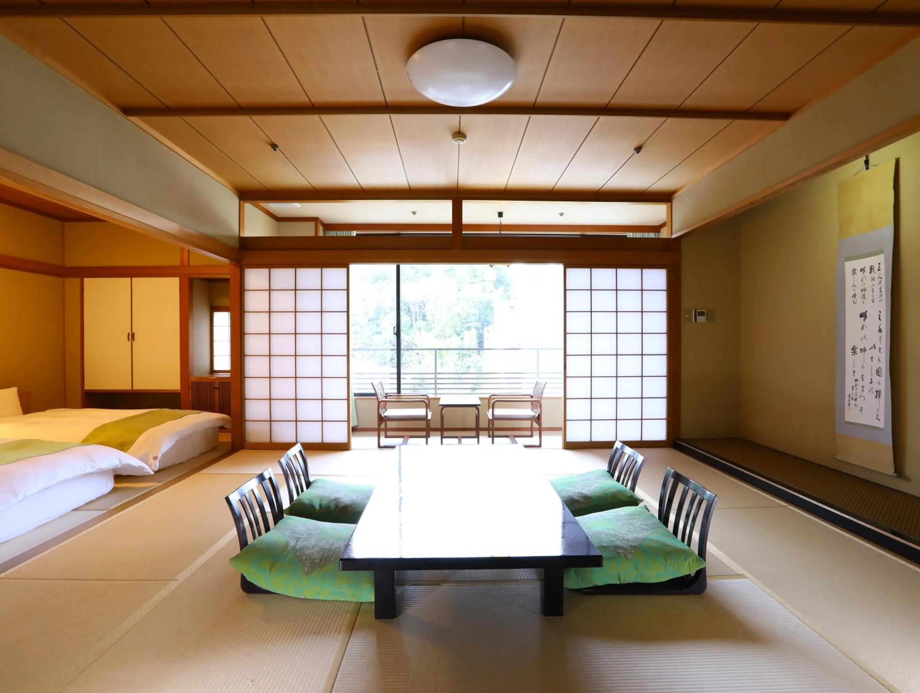 Bed in Shuzenji Onsen Katsuragawa