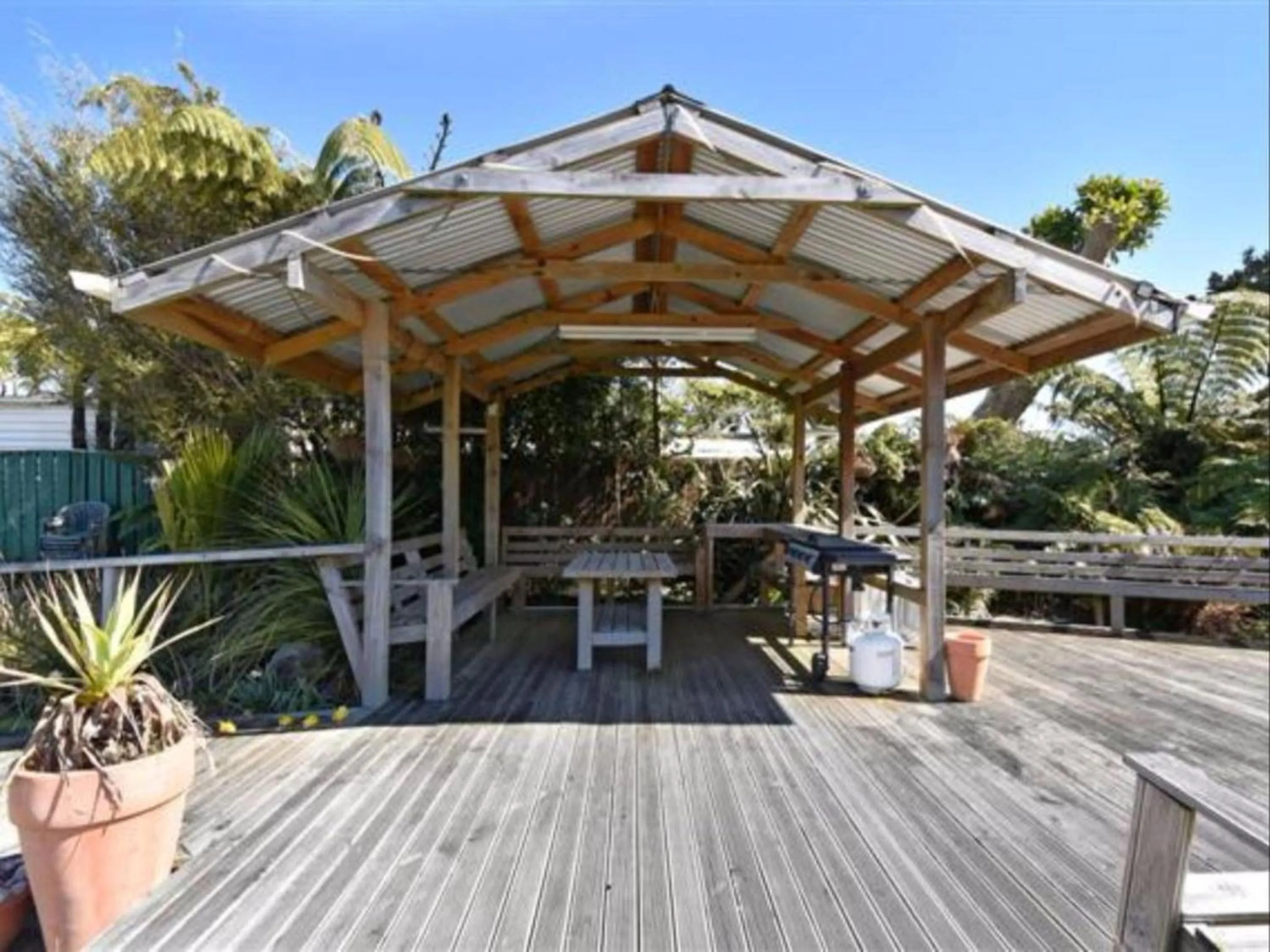 BBQ facilities in Buller Bridge Motel