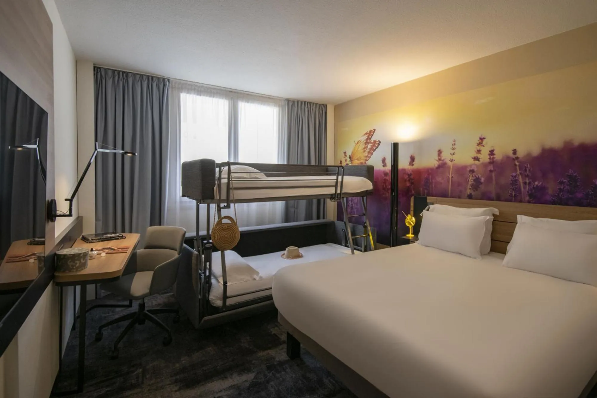 Bedroom, Bed in Novotel Antibes Sophia Antipolis