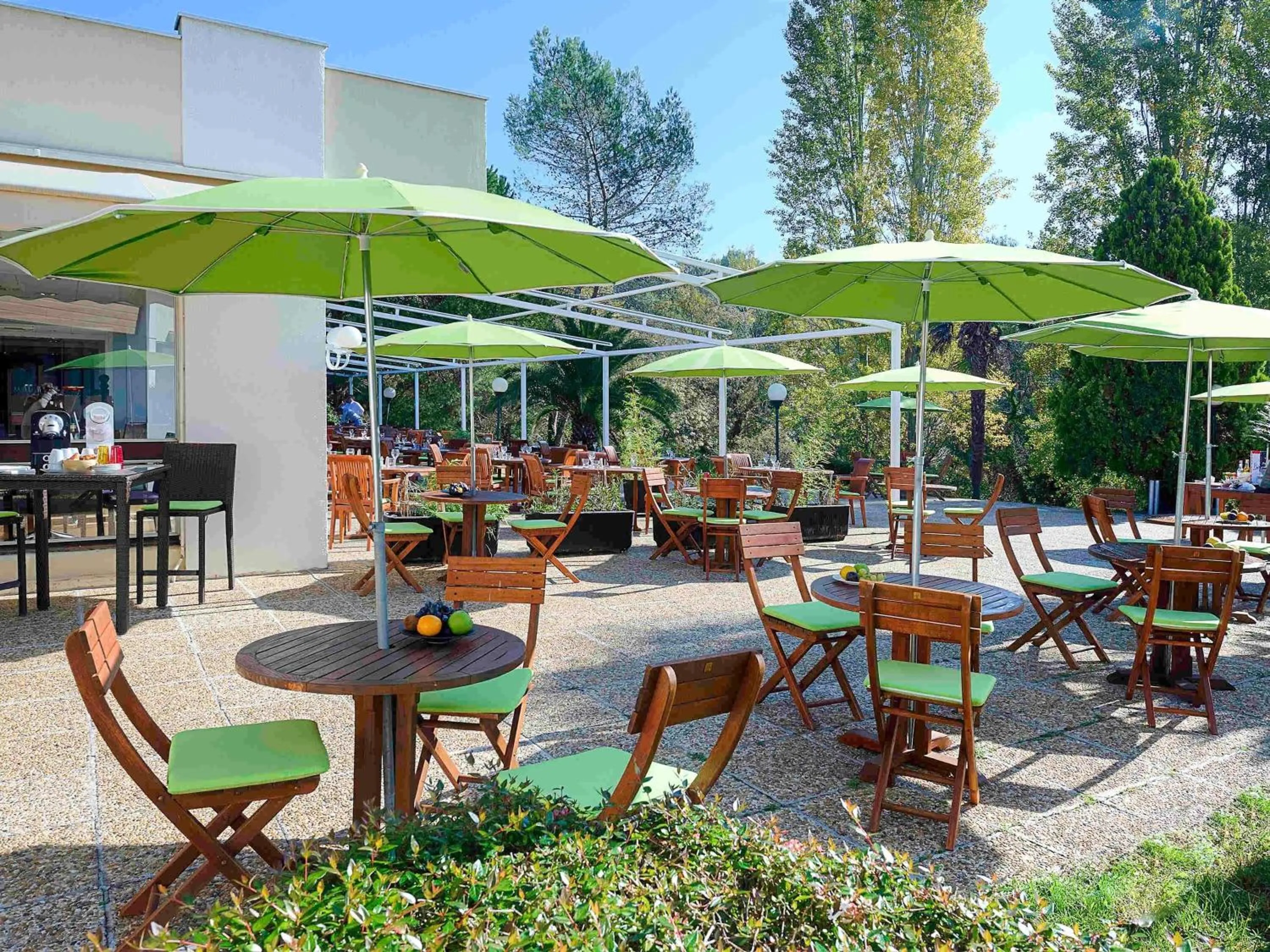 Restaurant/places to eat in Novotel Antibes Sophia Antipolis