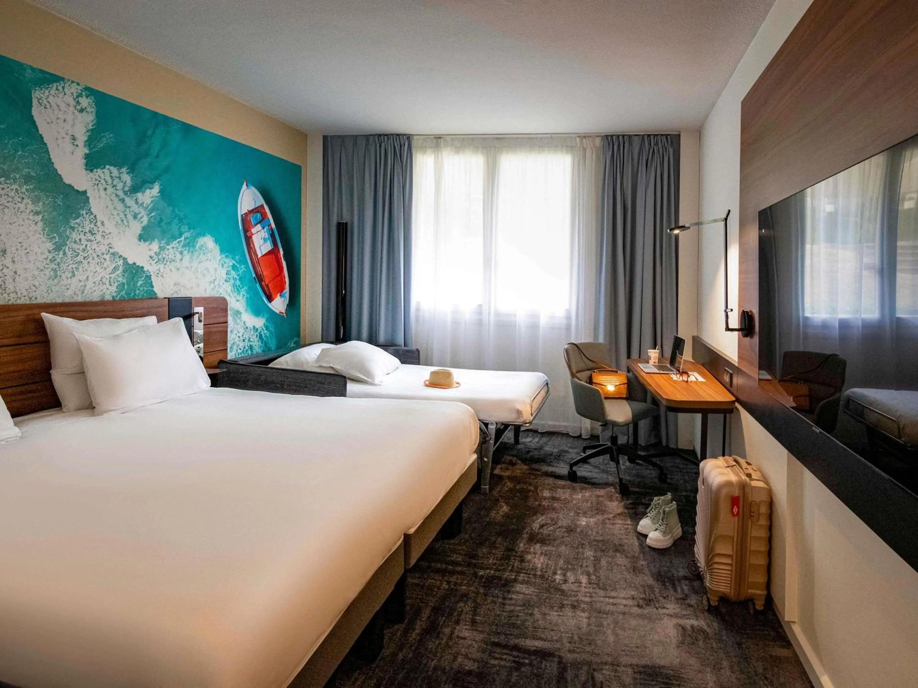 Bedroom, Bed in Novotel Antibes Sophia Antipolis