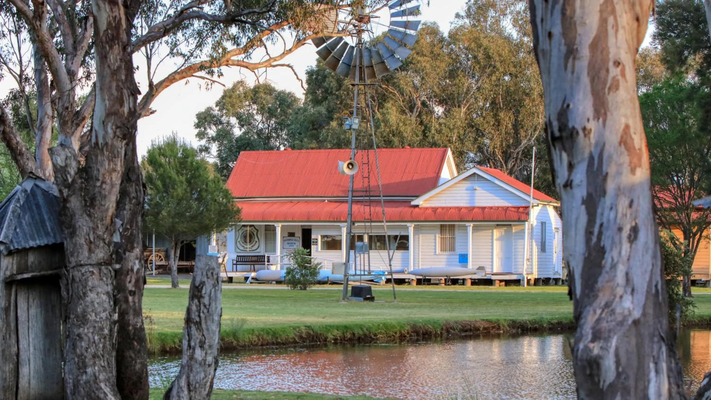 Nearby landmark in Top of the Town Motel