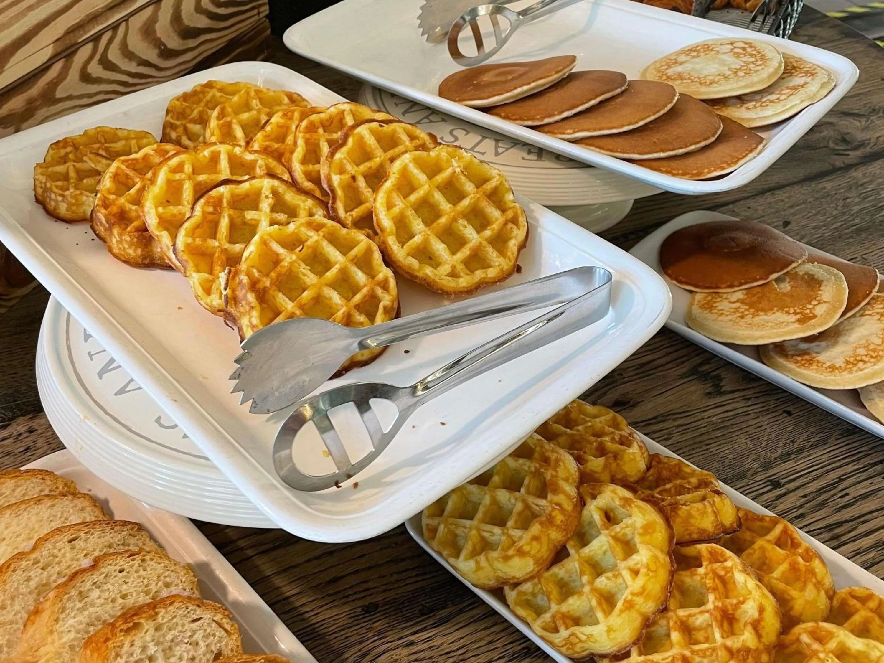 Breakfast in Novotel Narbonne Sud A9/A61