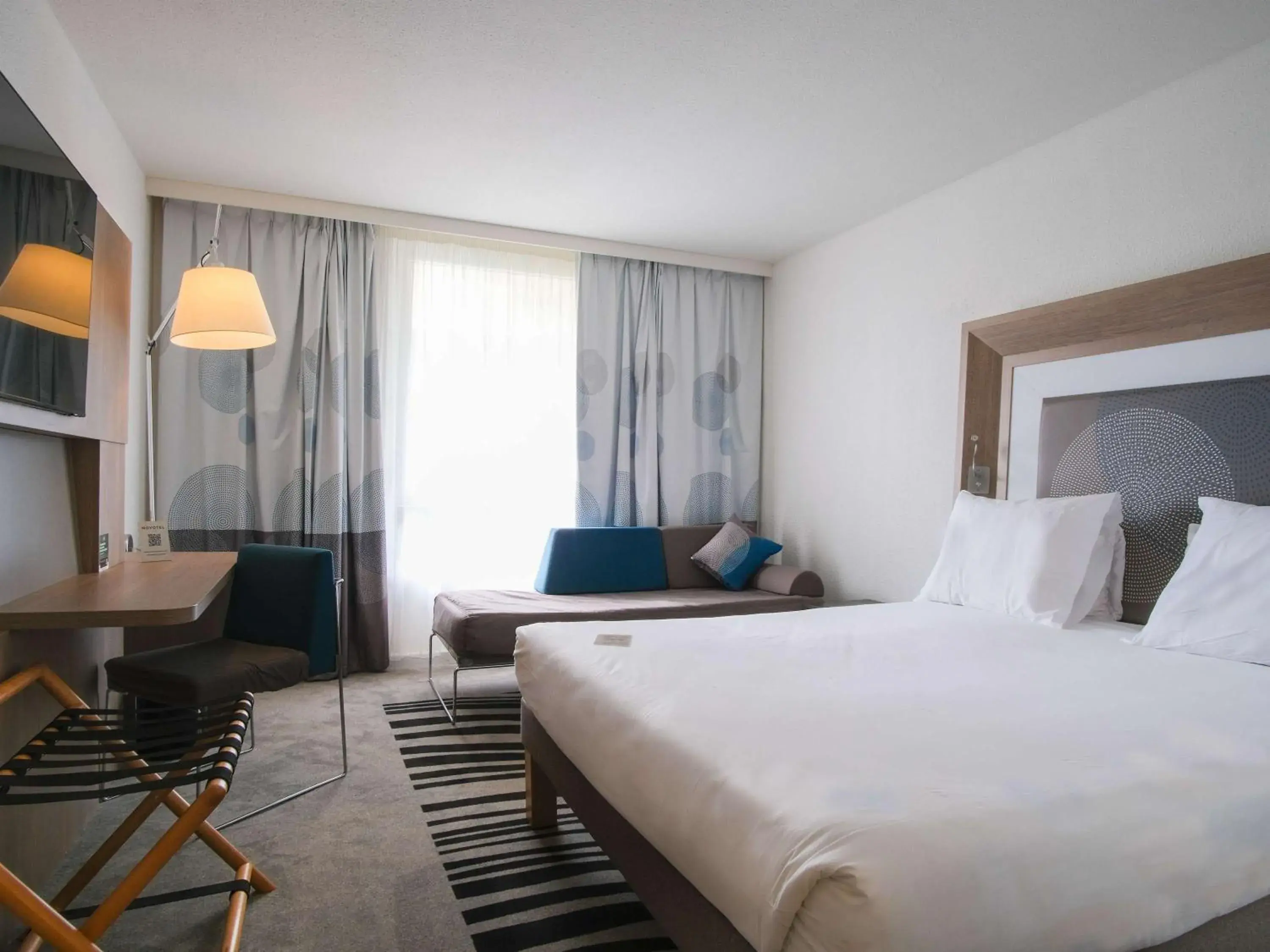 Classic Double Room with Sofa Bed in Novotel Narbonne Sud A9/A61 Classic Double Room with Sofa Bed in Novotel Narbonne Sud A9/A61