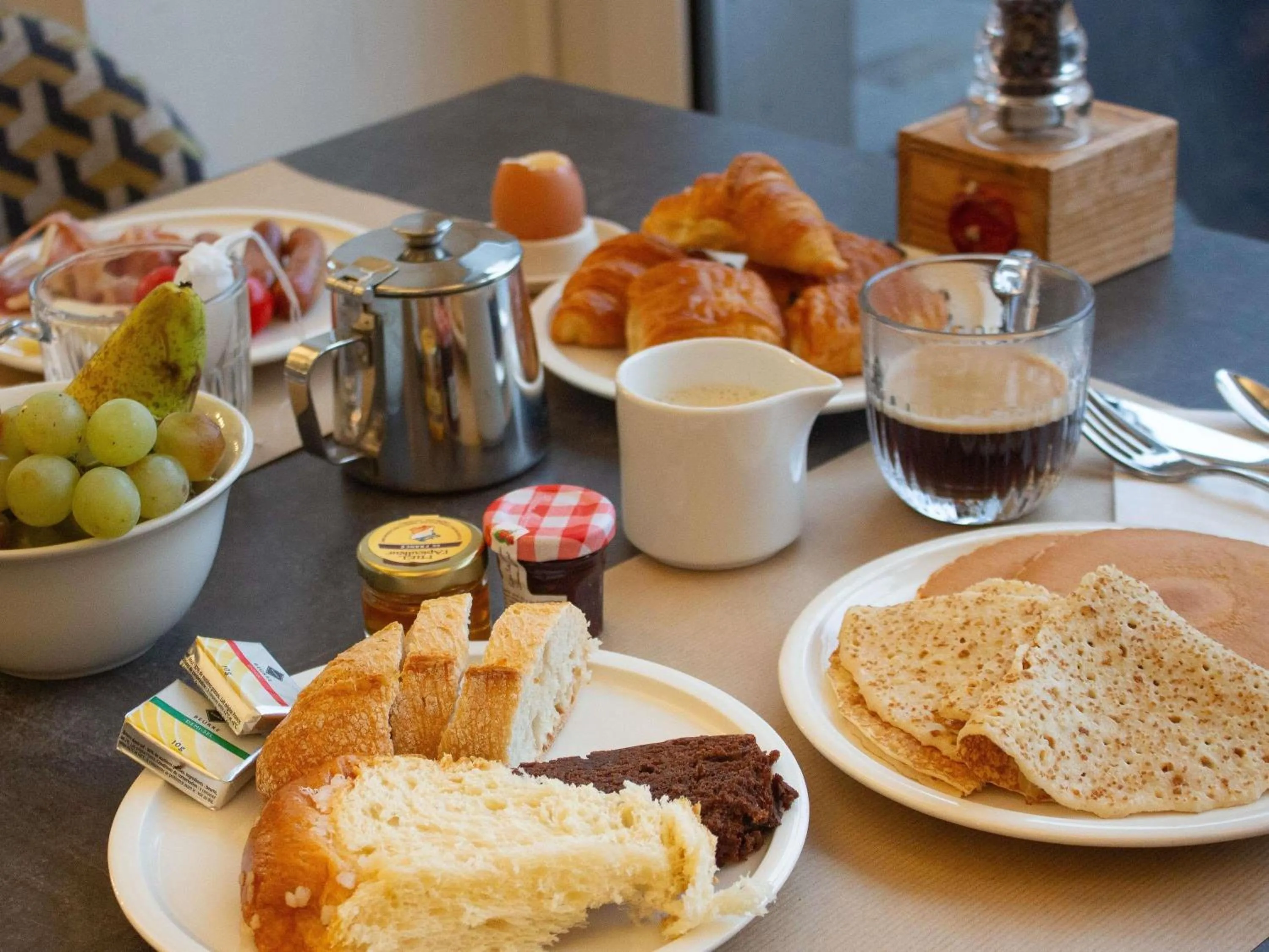 Breakfast in Novotel Narbonne Sud A9/A61