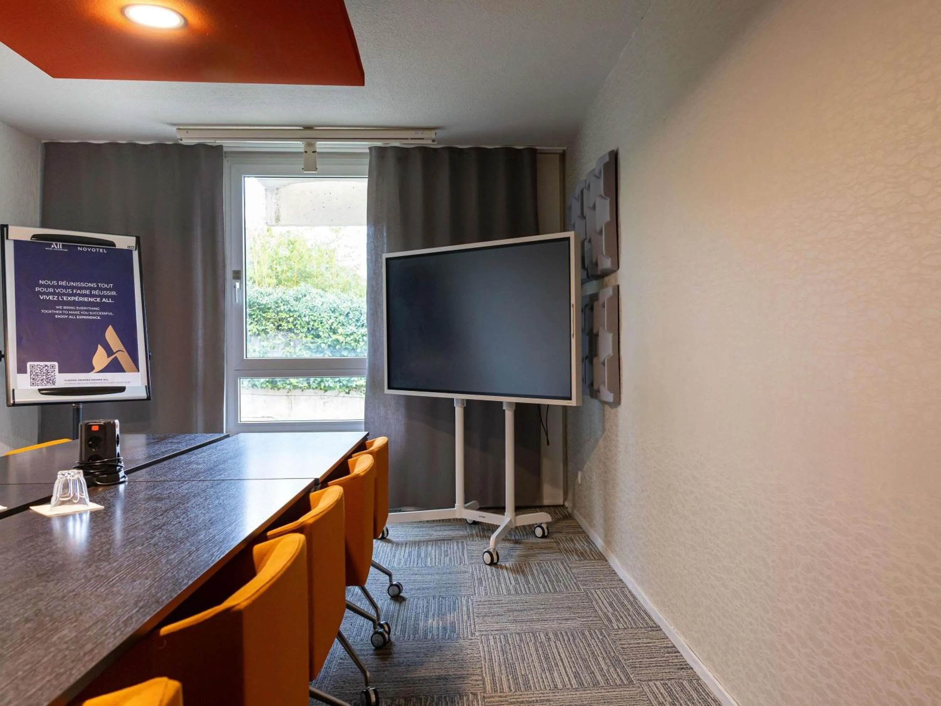 Meeting/conference room in Novotel Narbonne Sud A9/A61