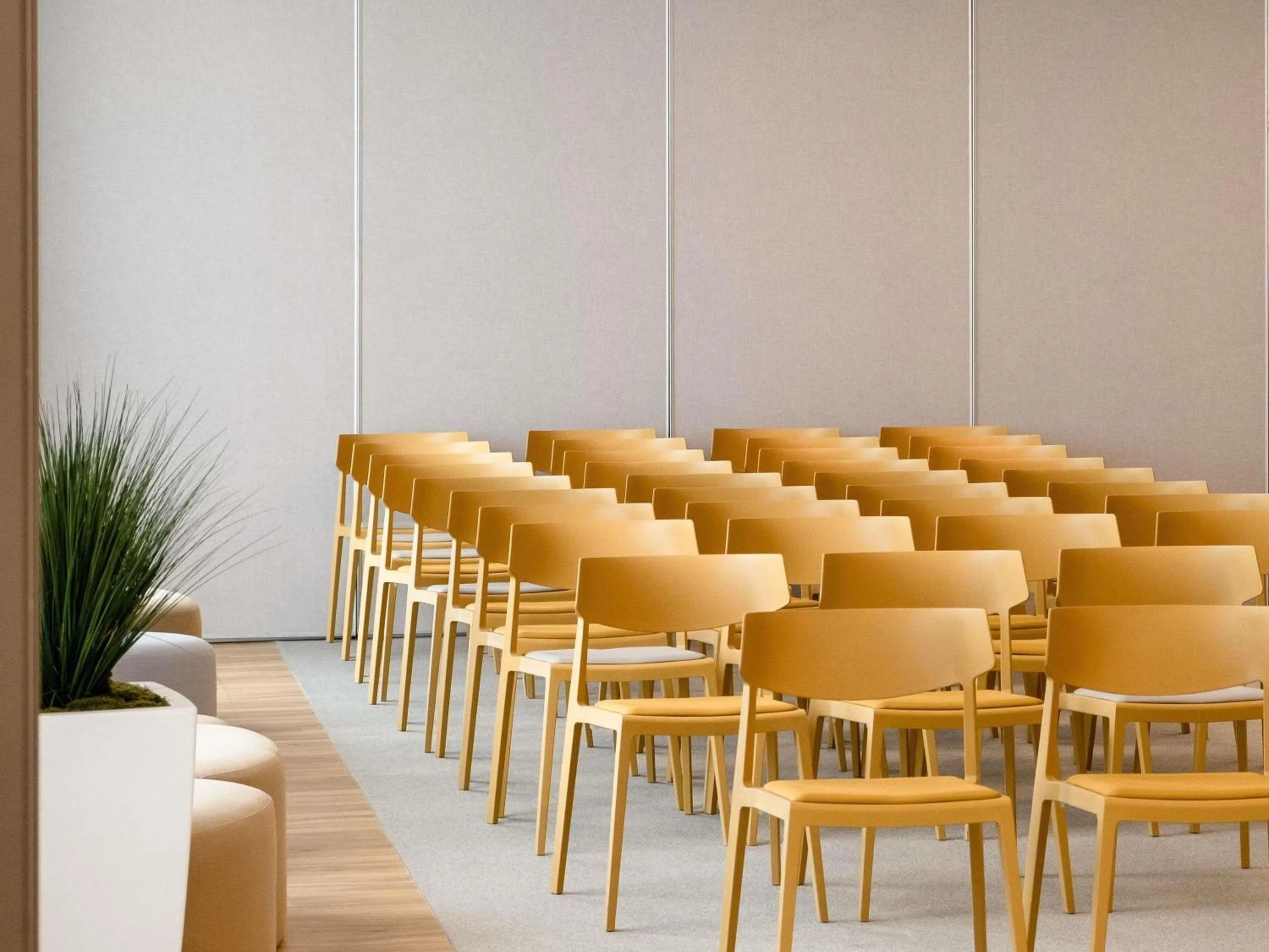 Meeting/conference room in Novotel Narbonne Sud A9/A61