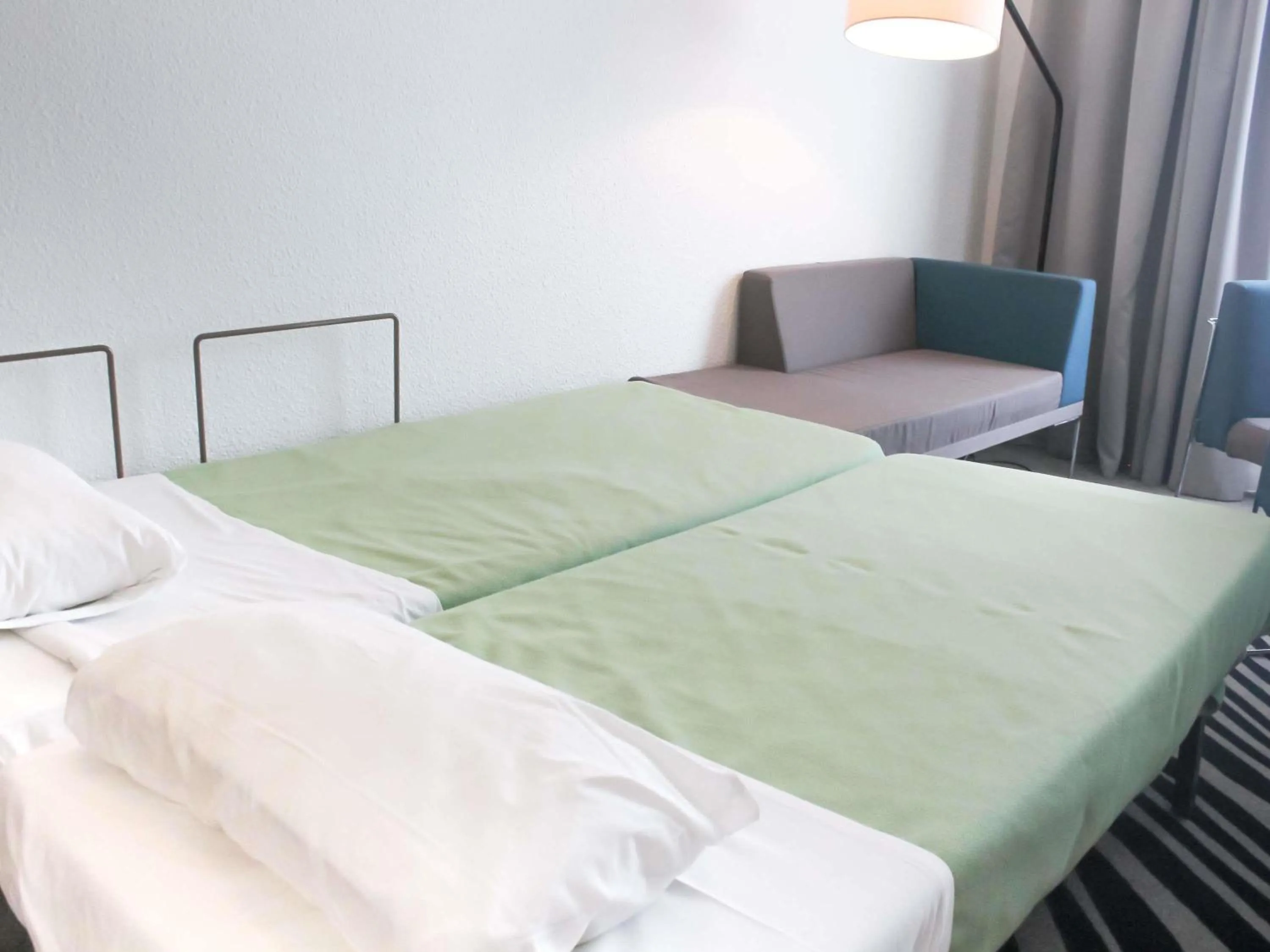 Bedroom, Bed in Novotel Narbonne Sud A9/A61