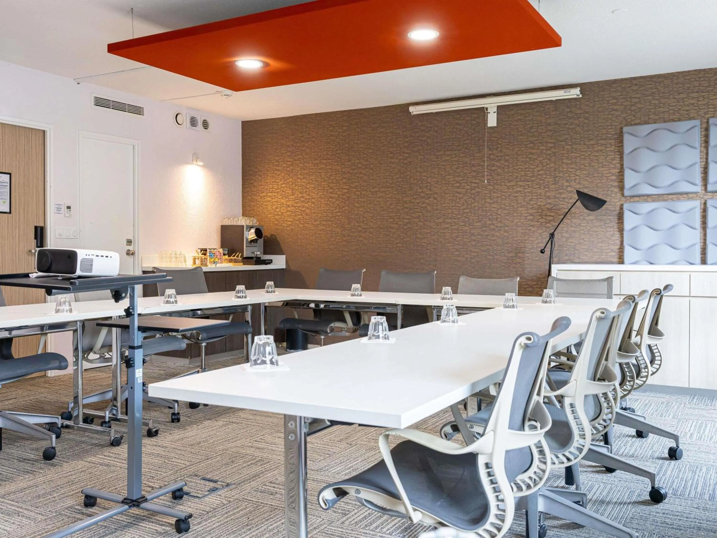 Meeting/conference room in Novotel Narbonne Sud A9/A61