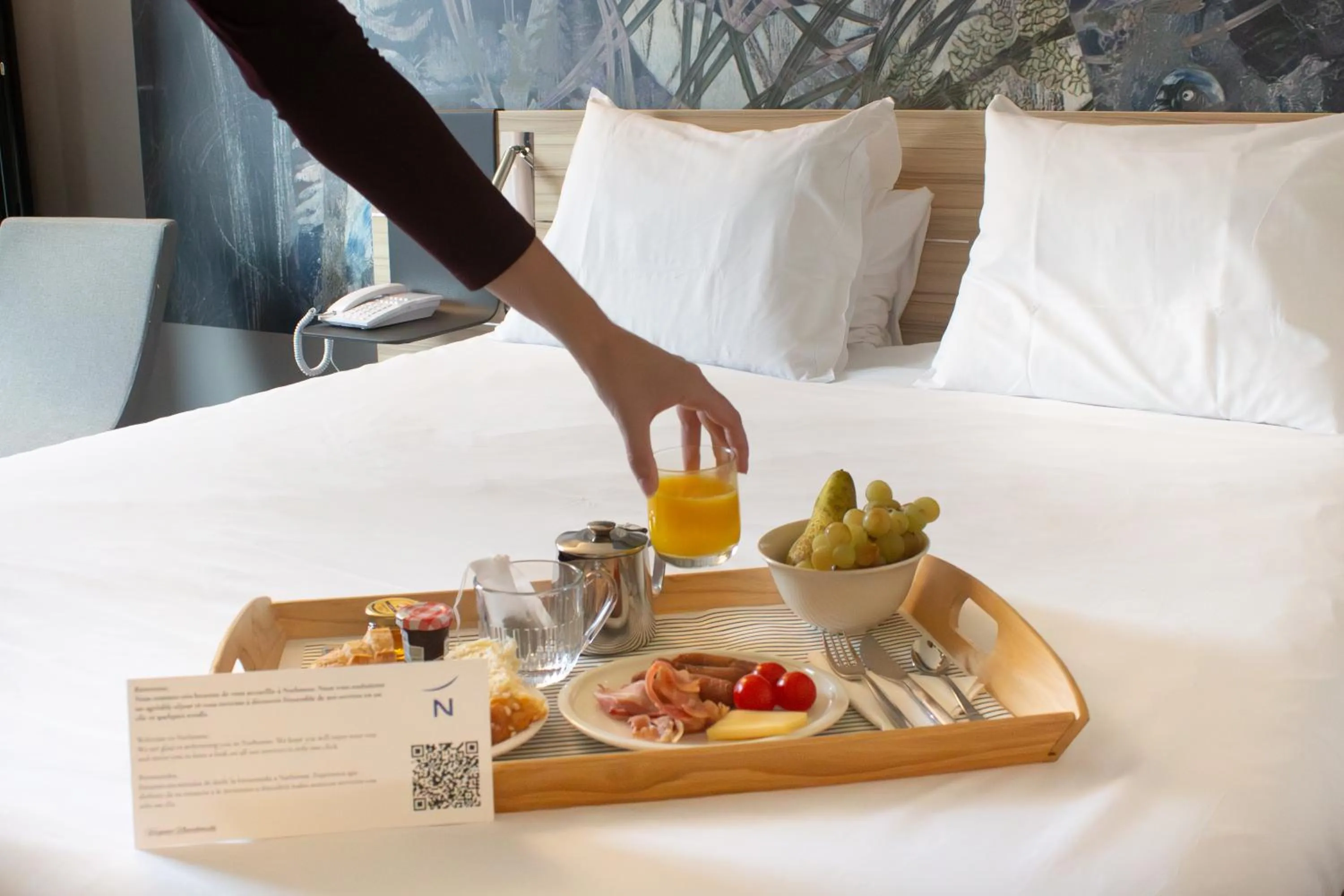 Bedroom, Bed in Novotel Narbonne Sud A9/A61