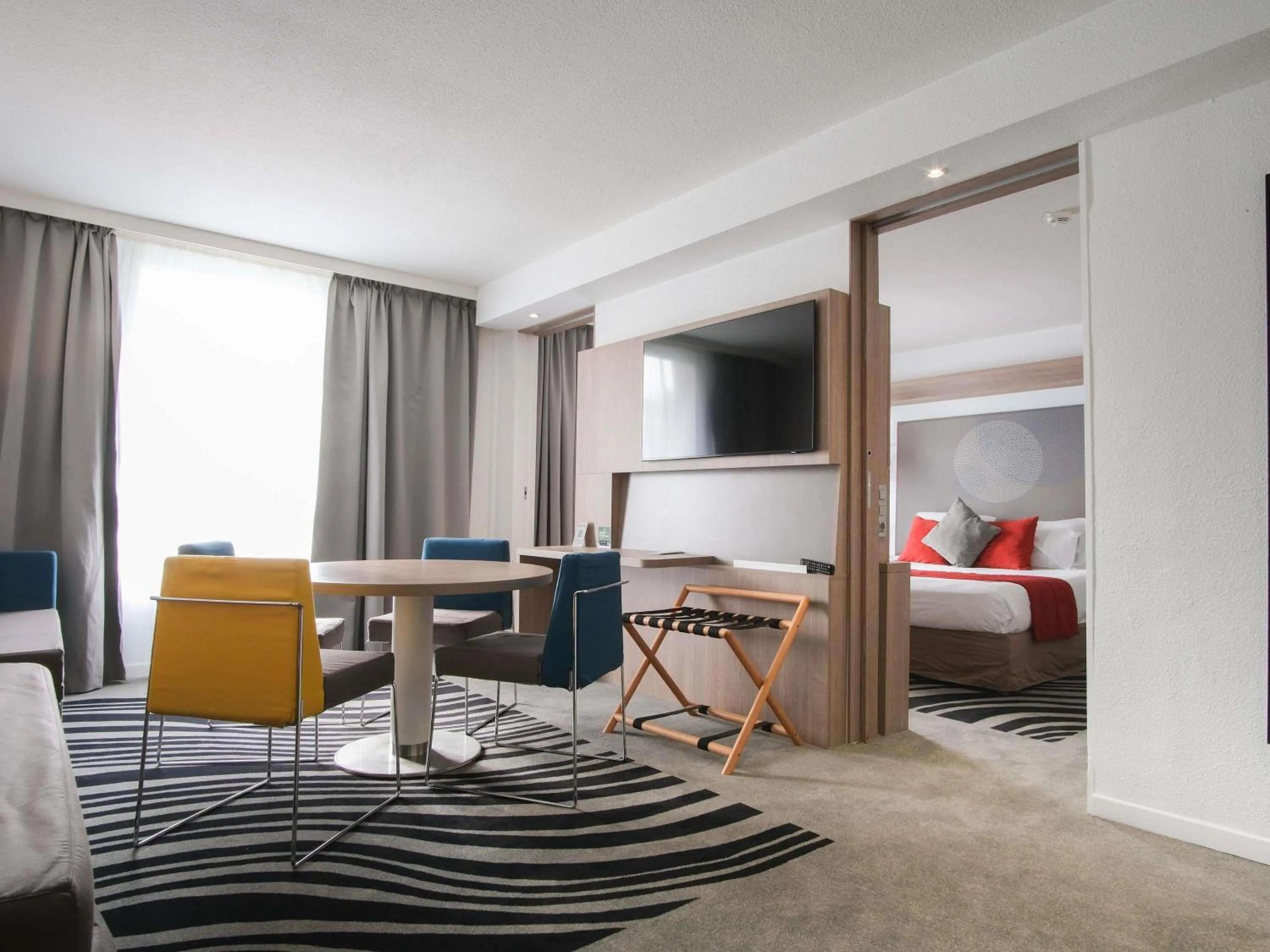 Photo of the whole room, Bed in Novotel Narbonne Sud A9/A61