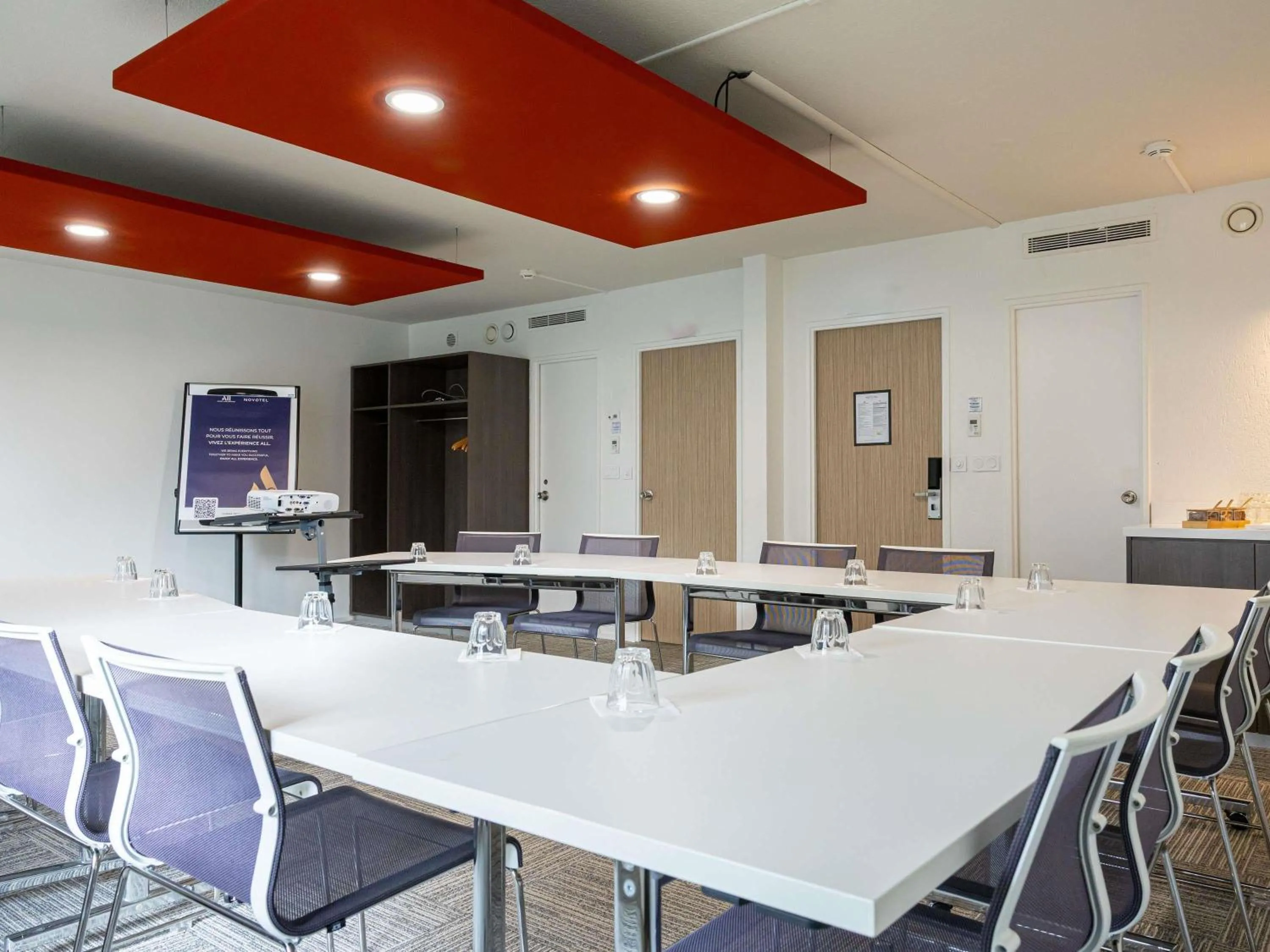 Meeting/conference room in Novotel Narbonne Sud A9/A61