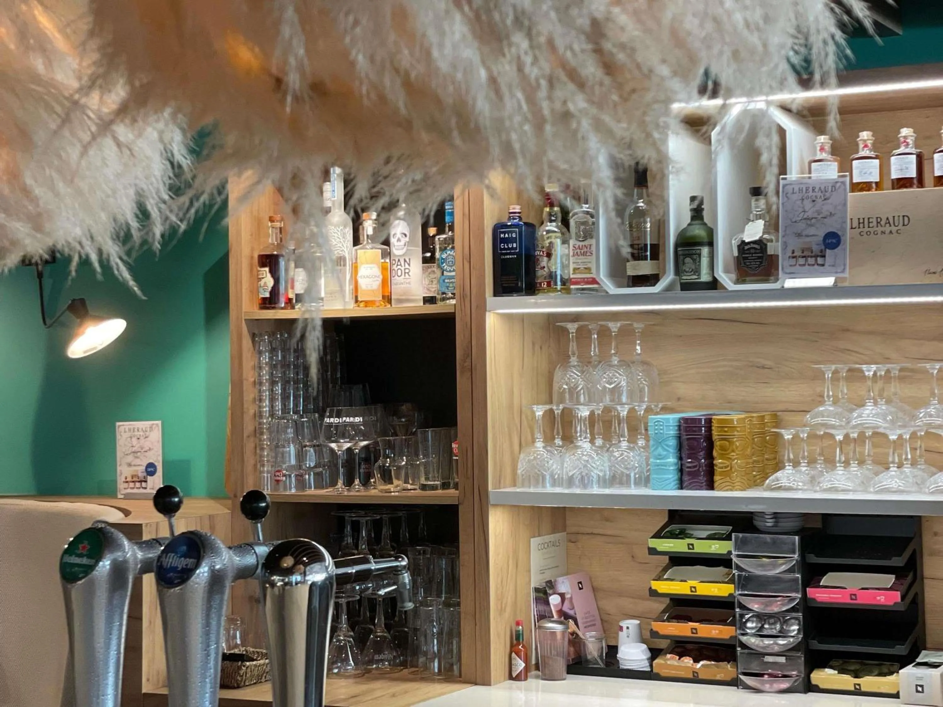 Lounge or bar in Novotel Narbonne Sud A9/A61