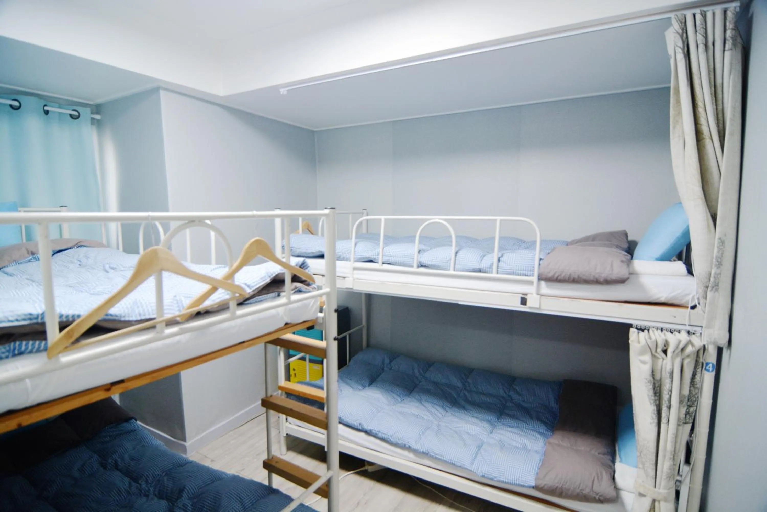 bunk bed in Insadong Hostel