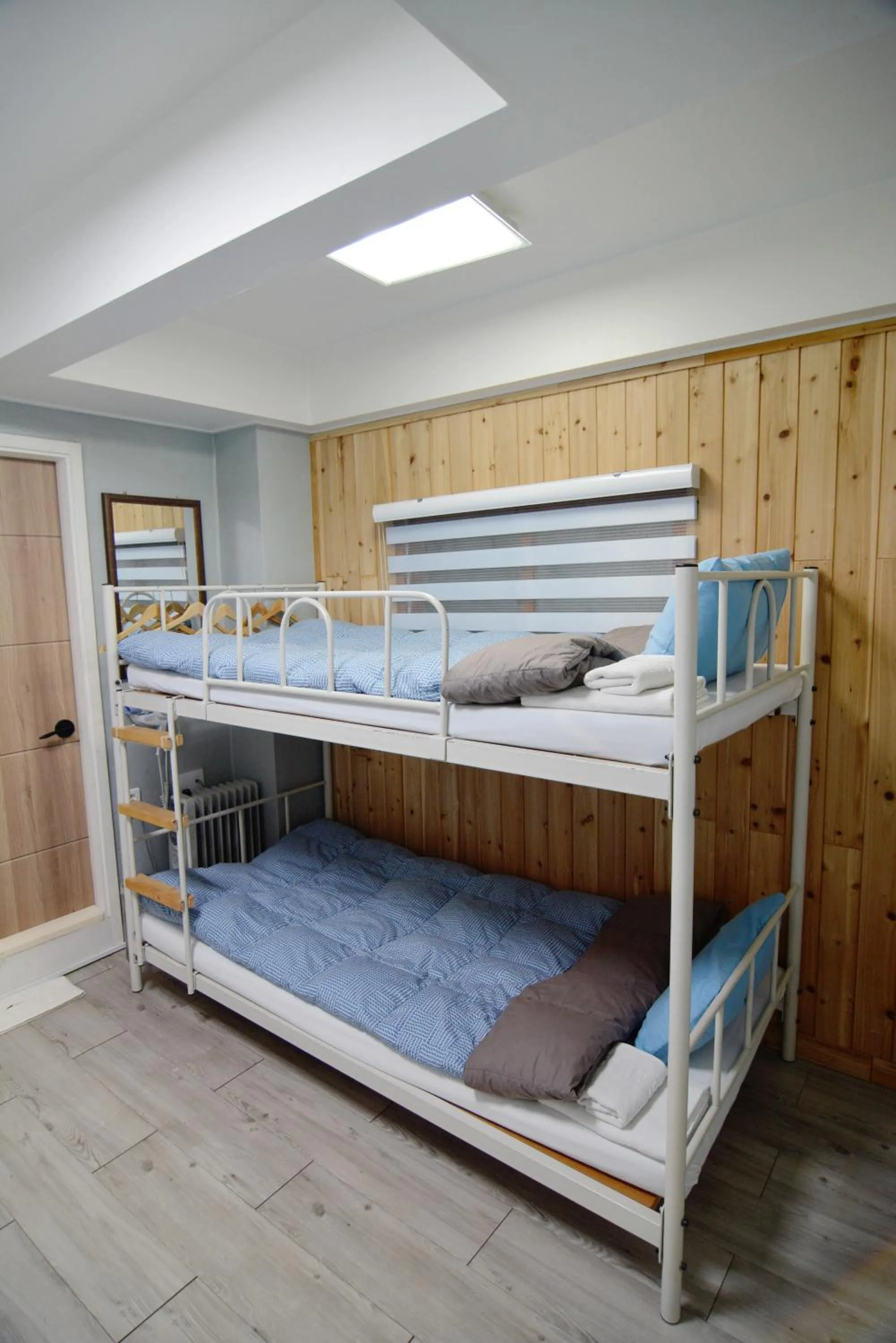 bunk bed in Insadong Hostel