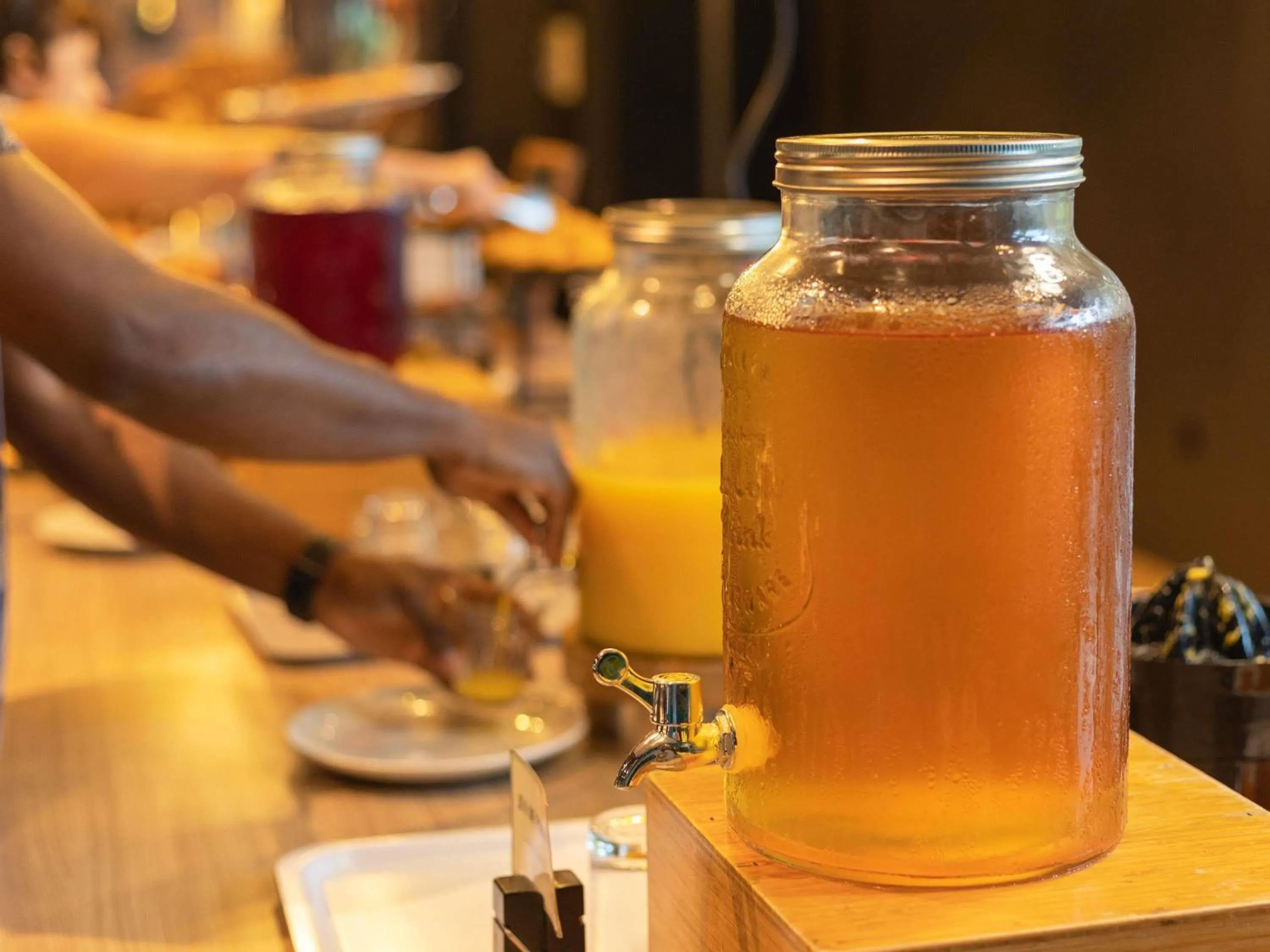 Restaurant/places to eat in Novotel Bordeaux Mérignac