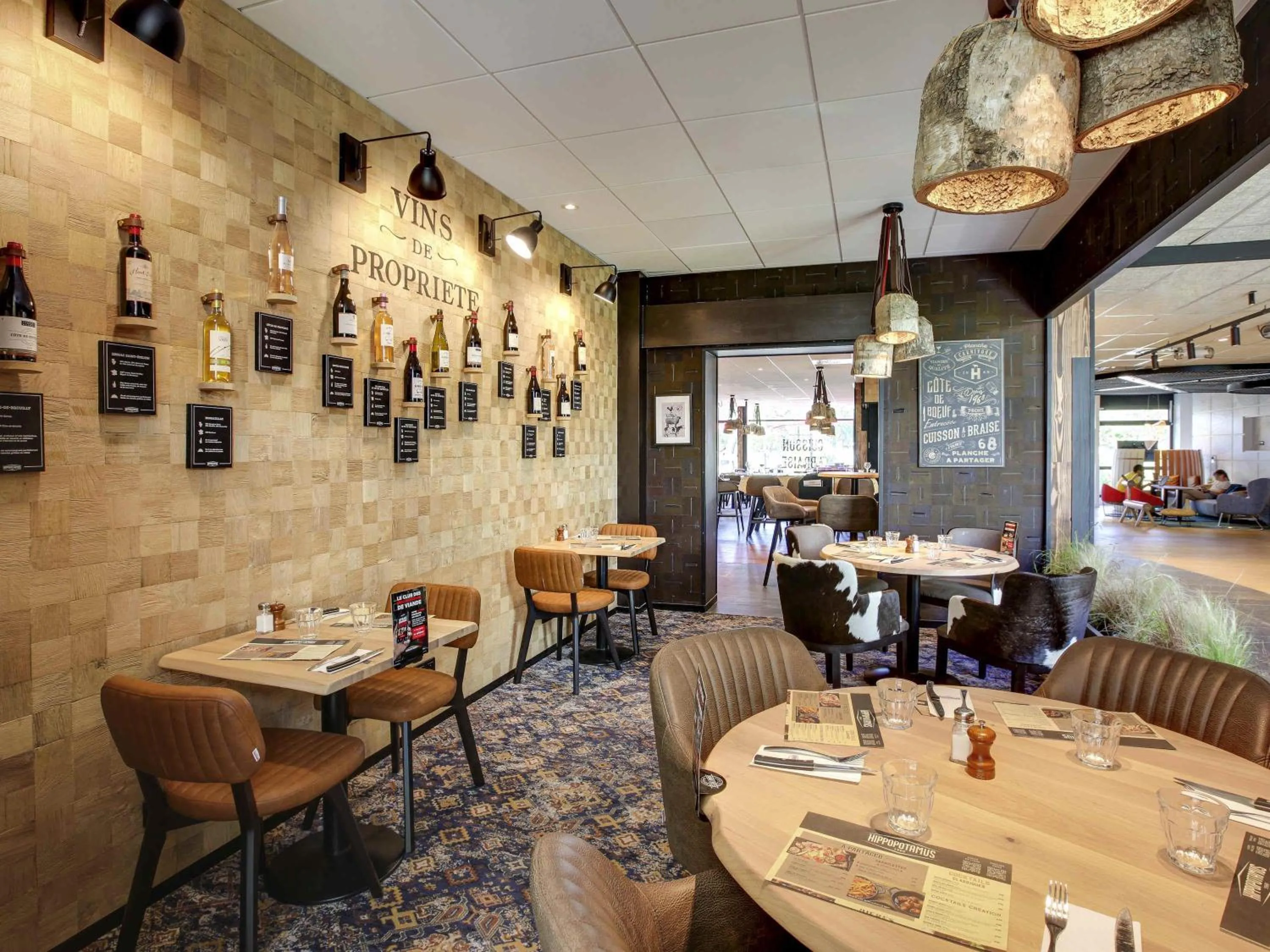 Restaurant/places to eat in Novotel Bordeaux Mérignac