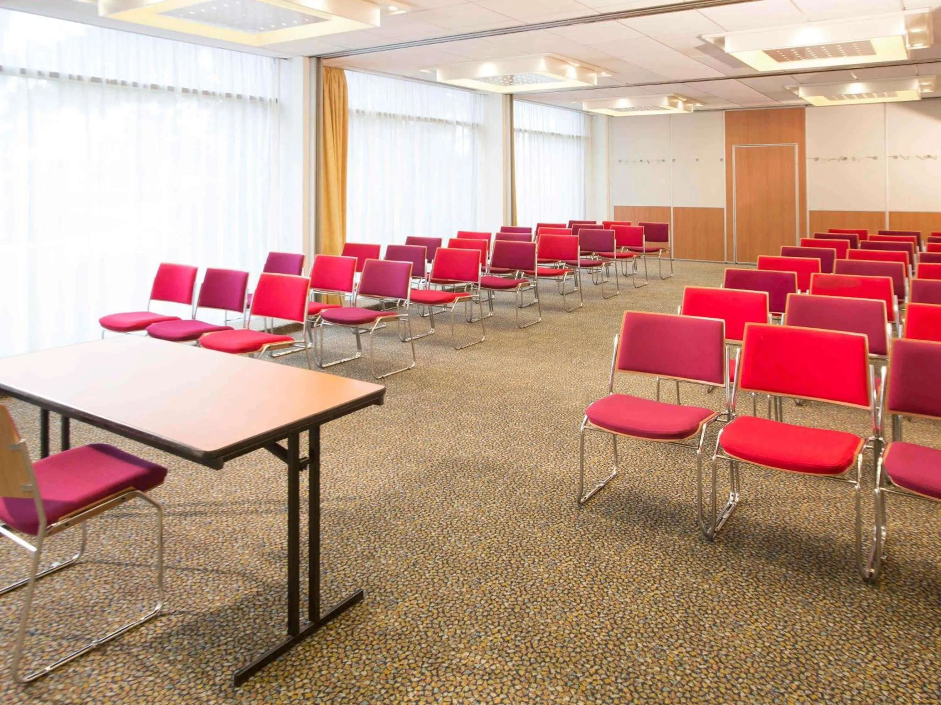 Meeting/conference room in Novotel Bordeaux Mérignac