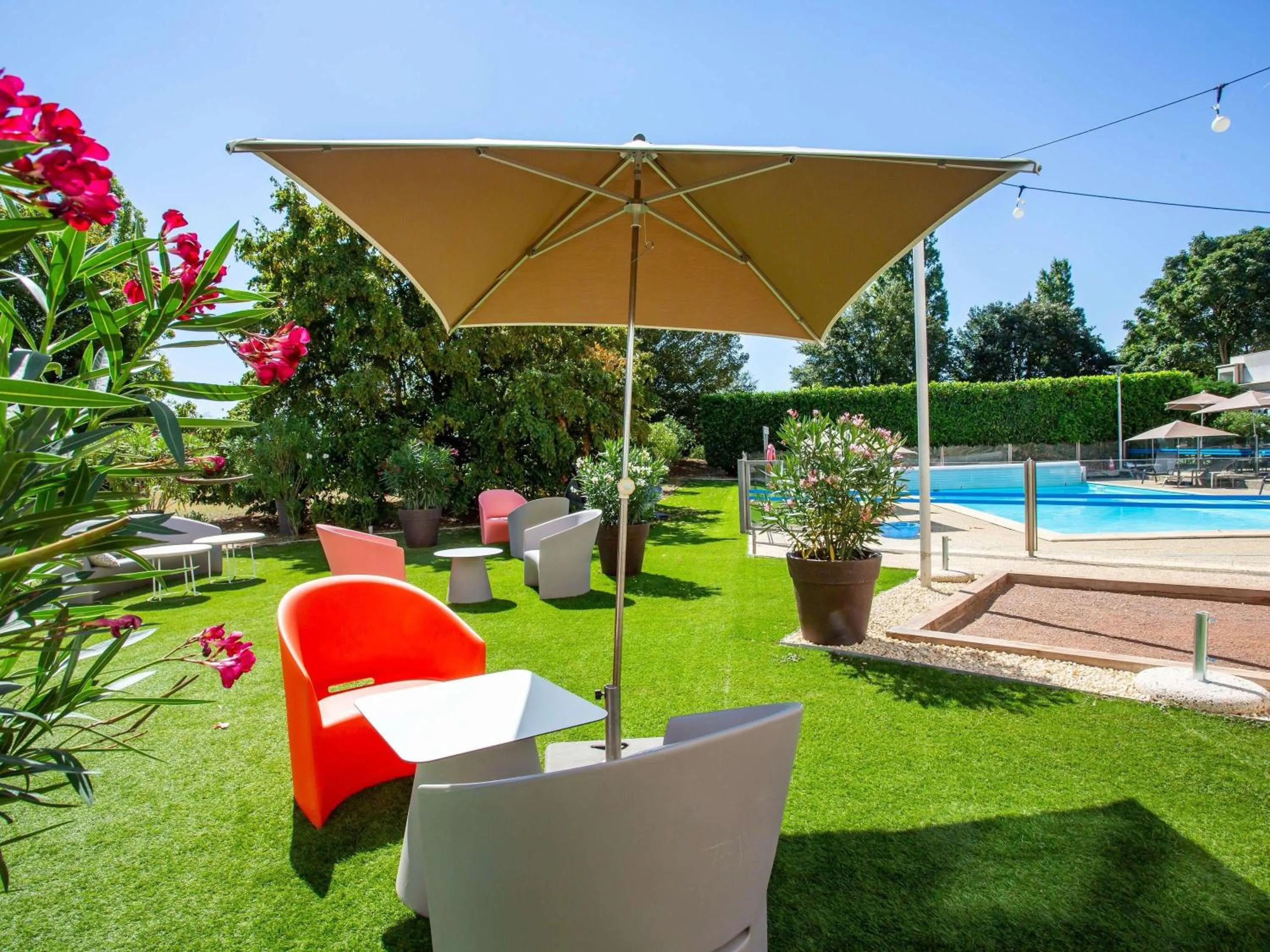 Pool view in Novotel Bourges