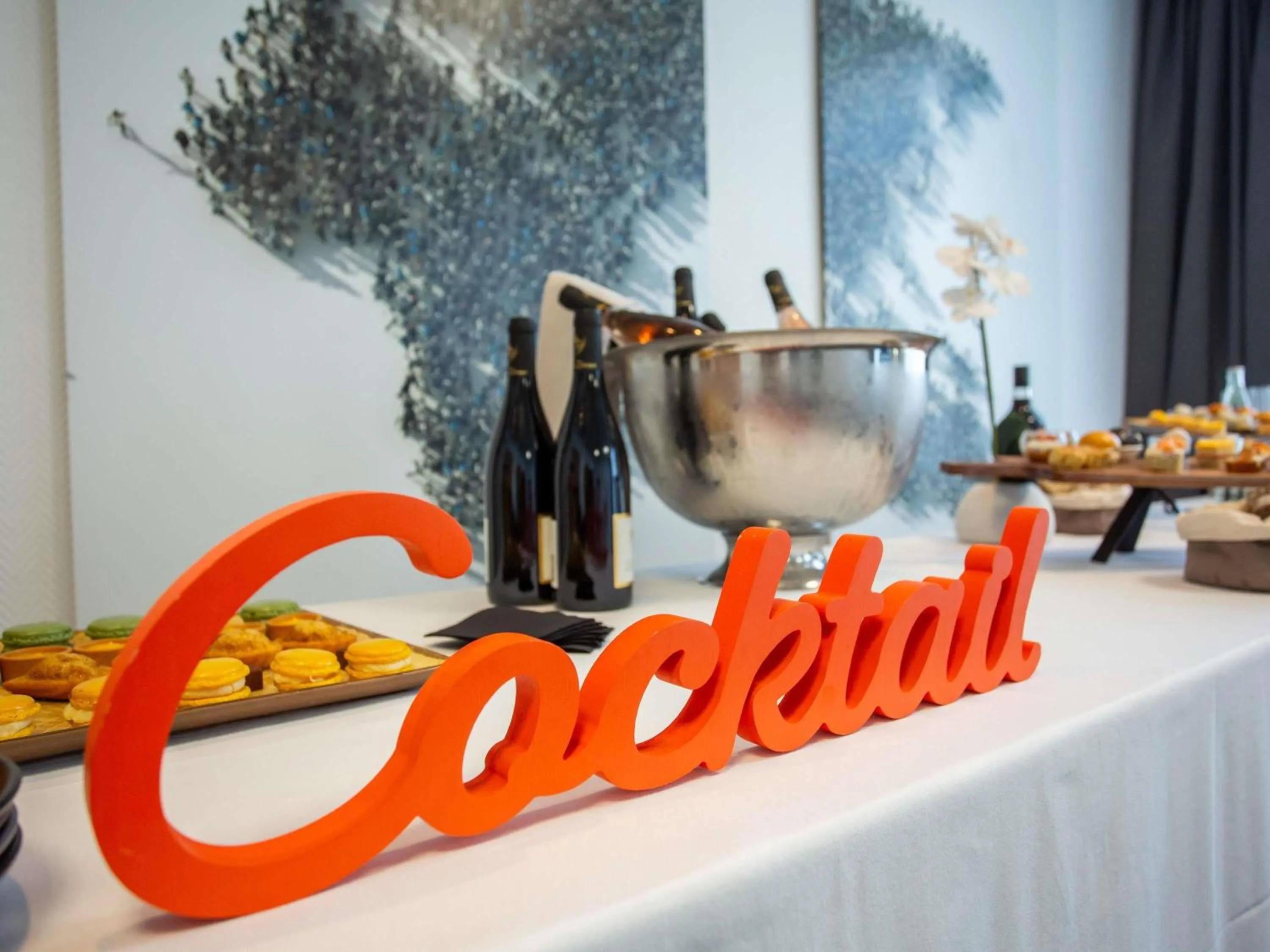 Meeting/conference room in Novotel Bourges