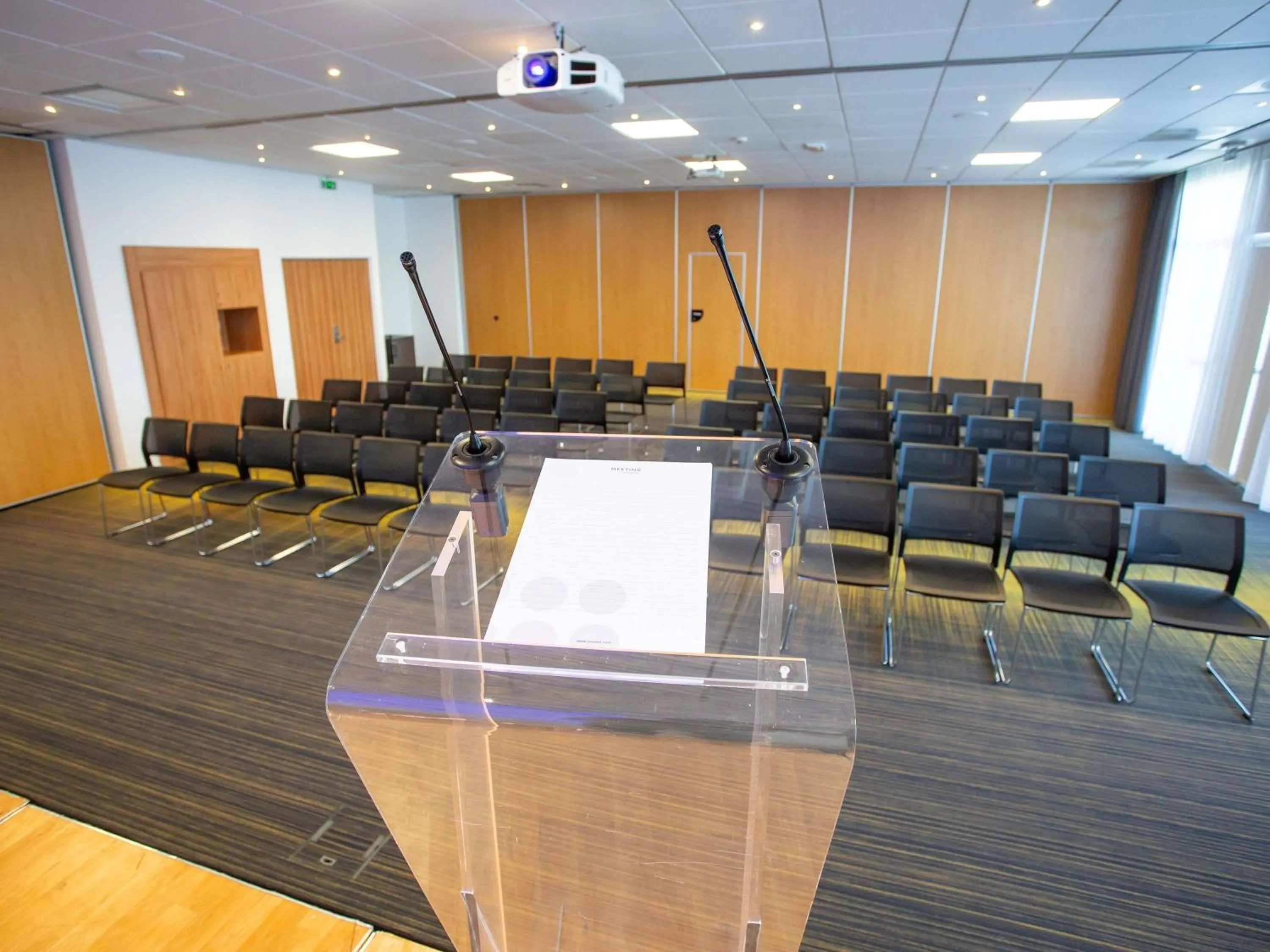 Meeting/conference room in Novotel Bourges