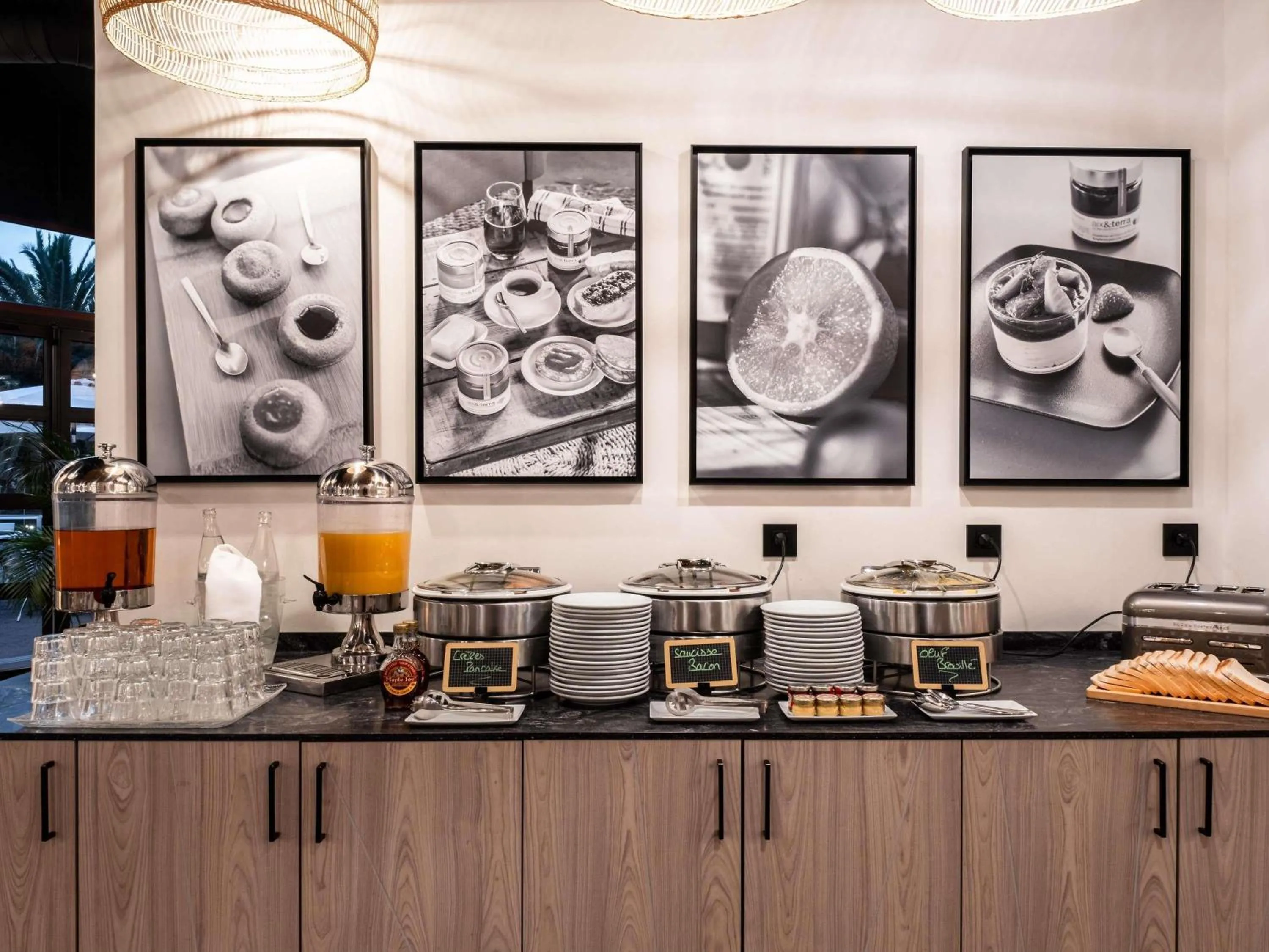 Breakfast in Mercure Cannes Mandelieu