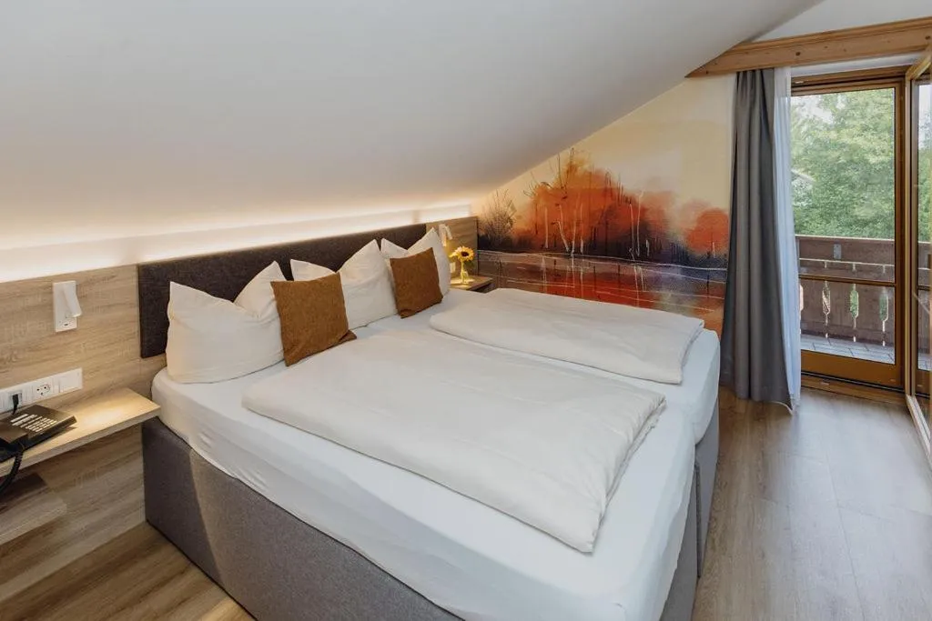 Bedroom, Bed in Hotel Landgasthof Schöntag