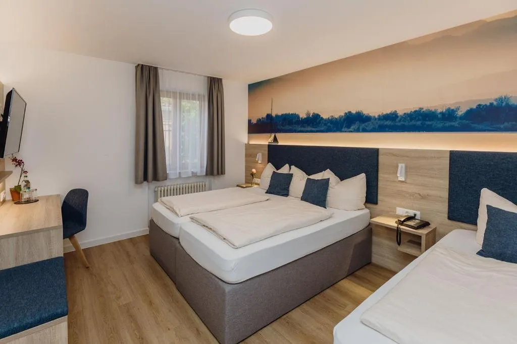 Photo of the whole room, Bed in Hotel Landgasthof Schöntag