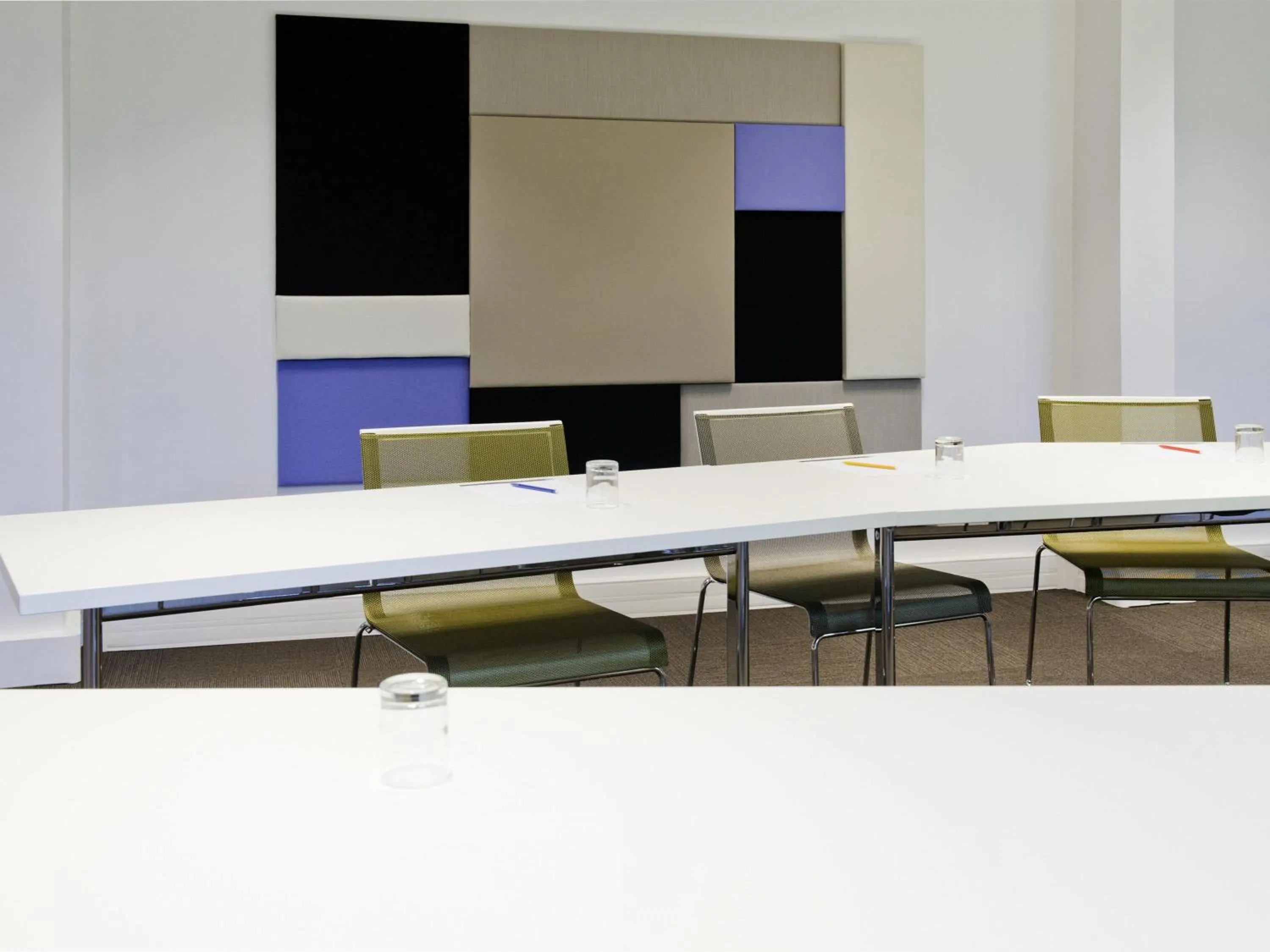 Meeting/conference room in Novotel Caen Côte de Nacre