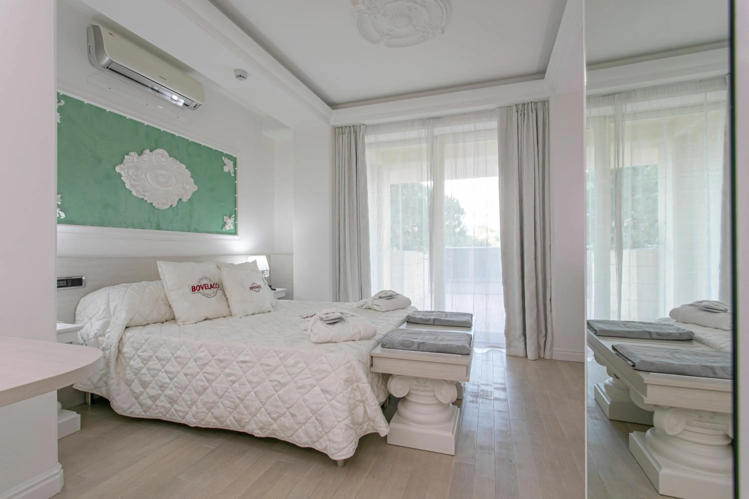 Bed in Boutique Hotel Paradiso Bovelacci