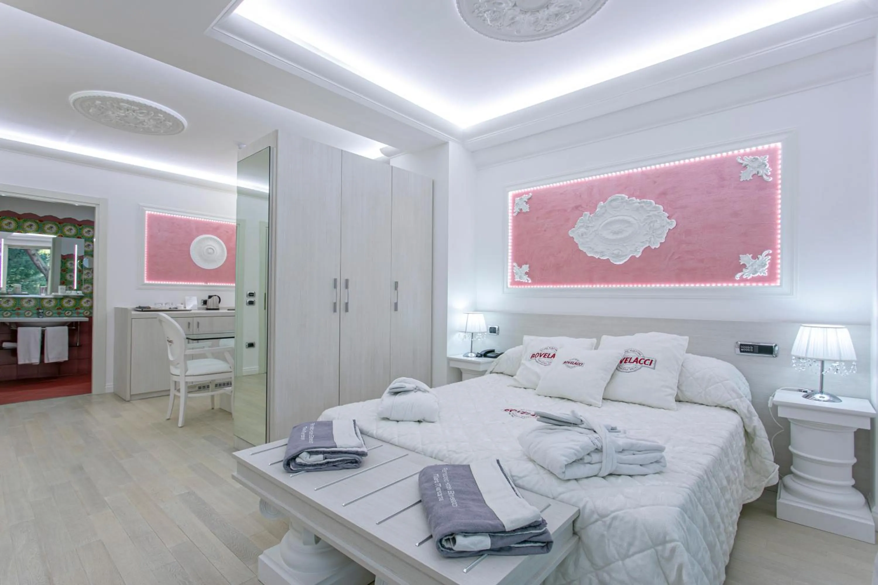 Photo of the whole room, Bed in Boutique Hotel Paradiso Bovelacci