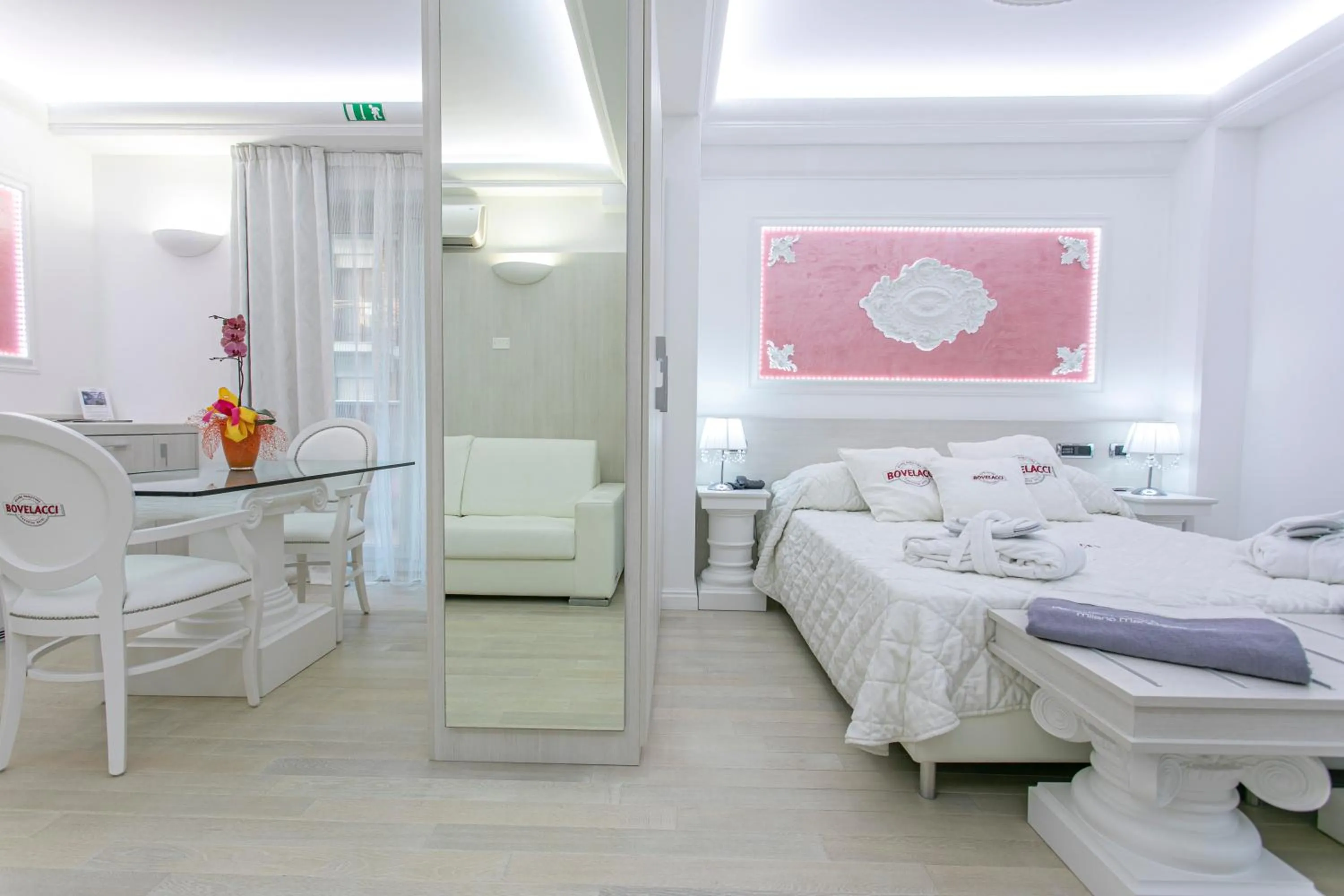 Bed in Boutique Hotel Paradiso Bovelacci