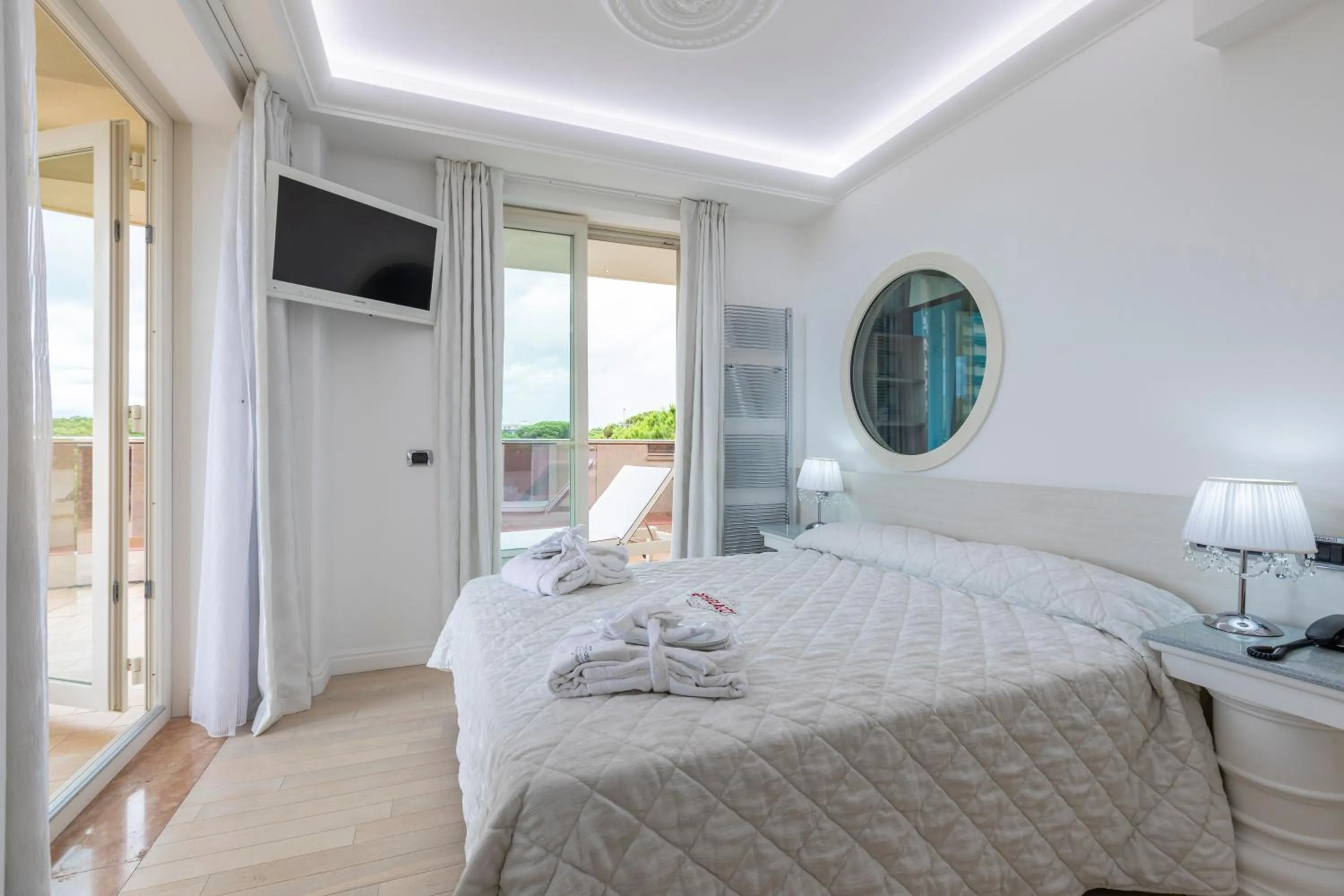 Bed in Boutique Hotel Paradiso Bovelacci