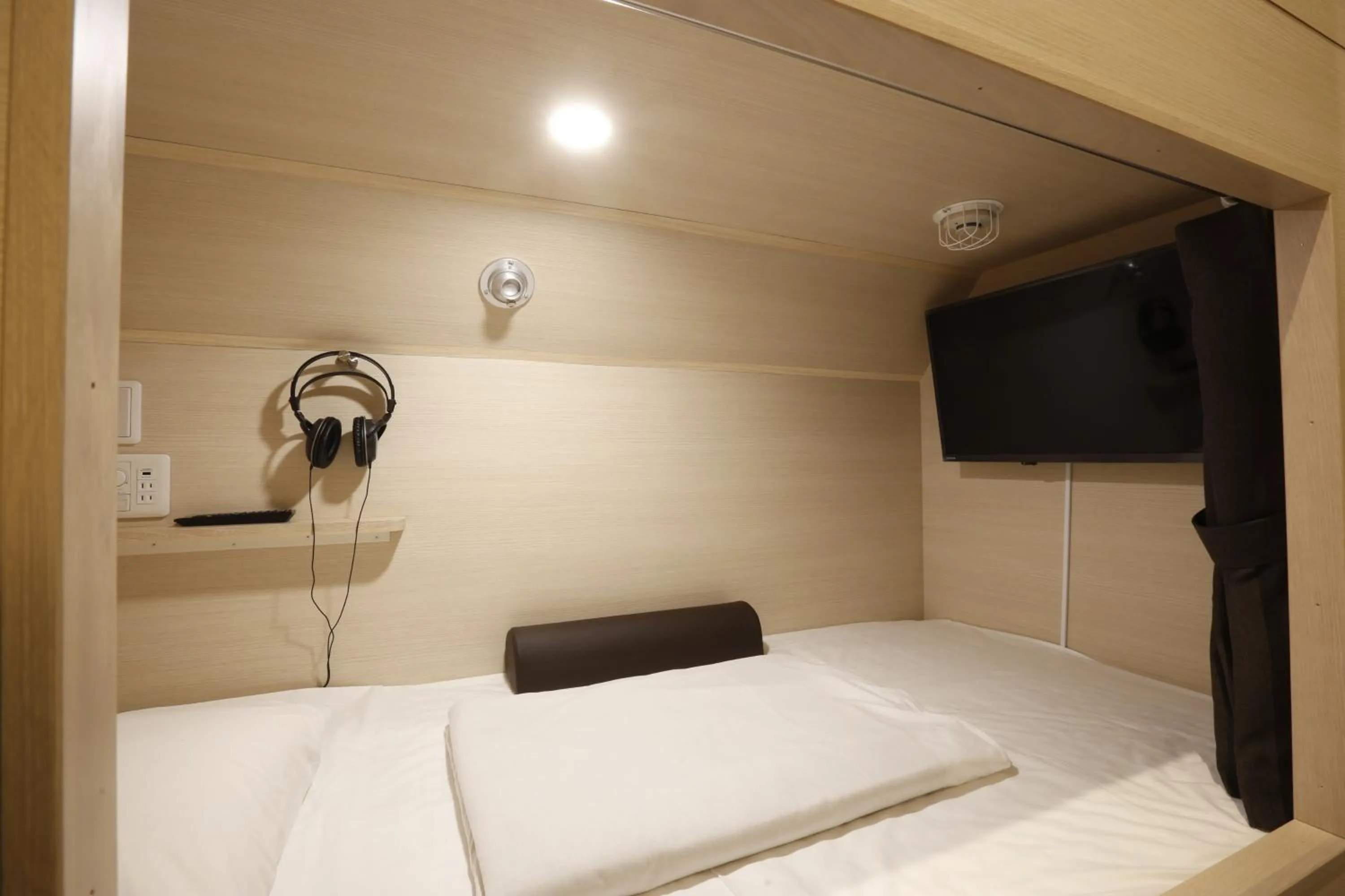 Bed in Grand Cabin Tenjin Minami