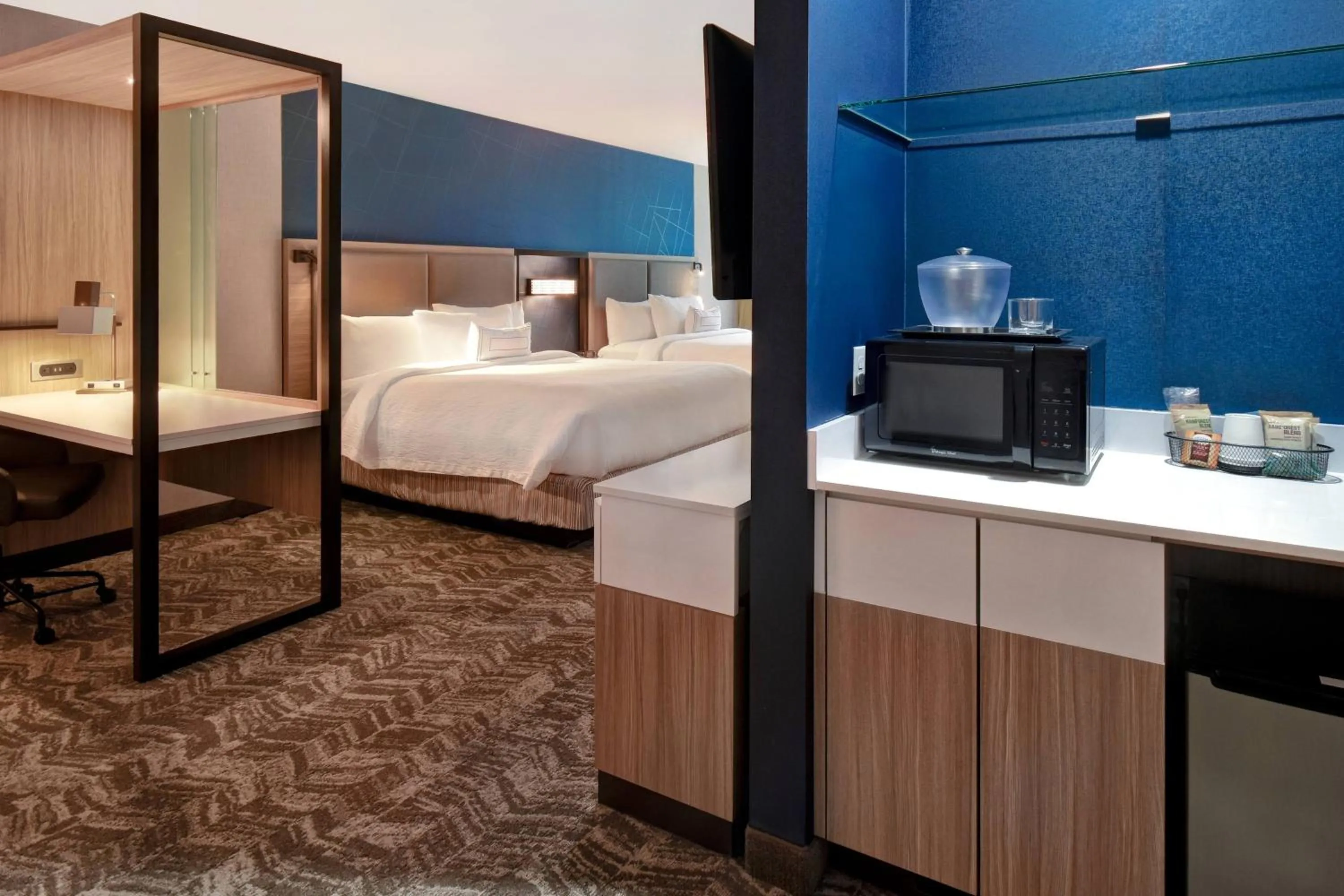 Photo of the whole room, Bed in SpringHill Suites by Marriott Holland