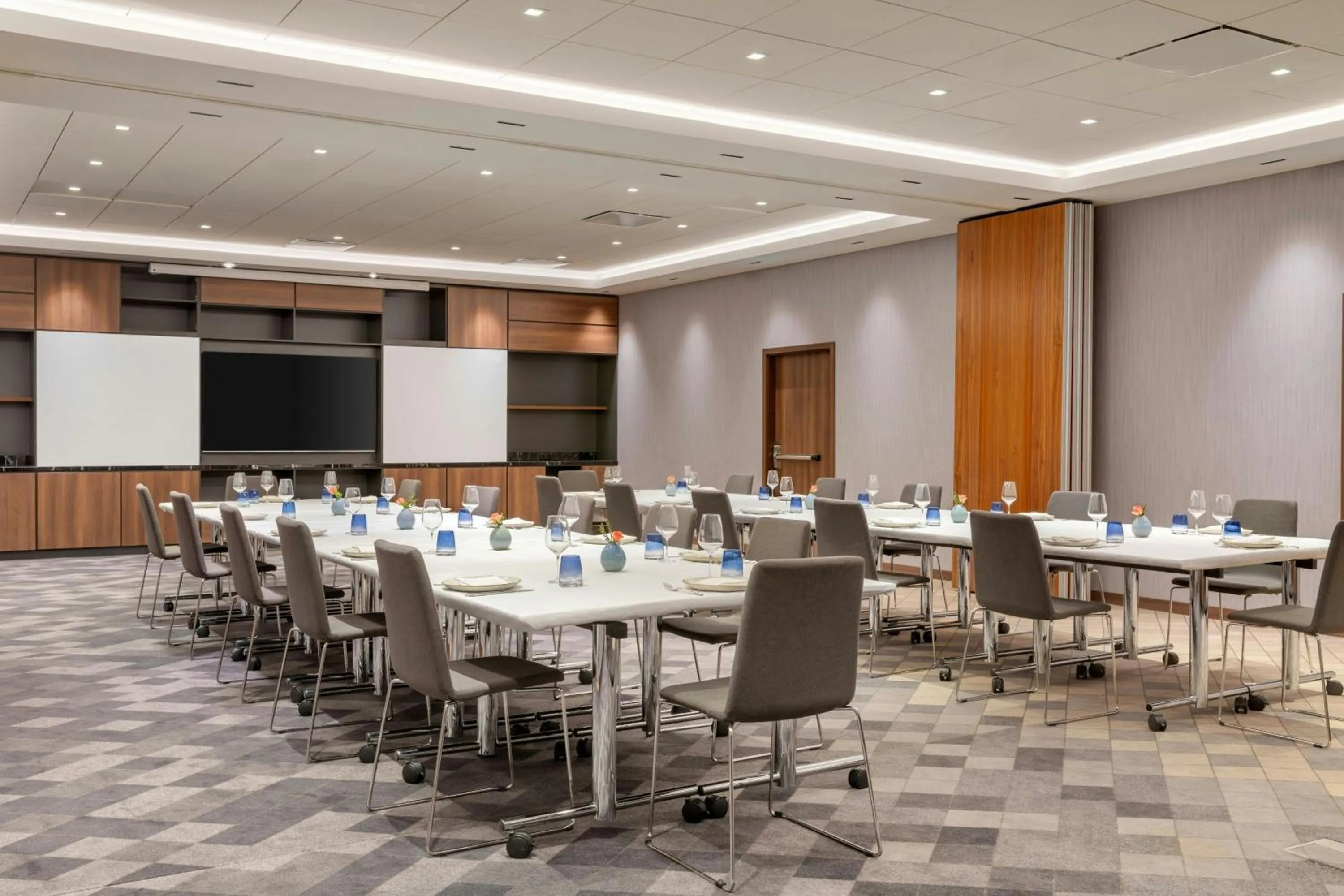Meeting/conference room in AC Hotel by Marriott Stockholm Ulriksdal