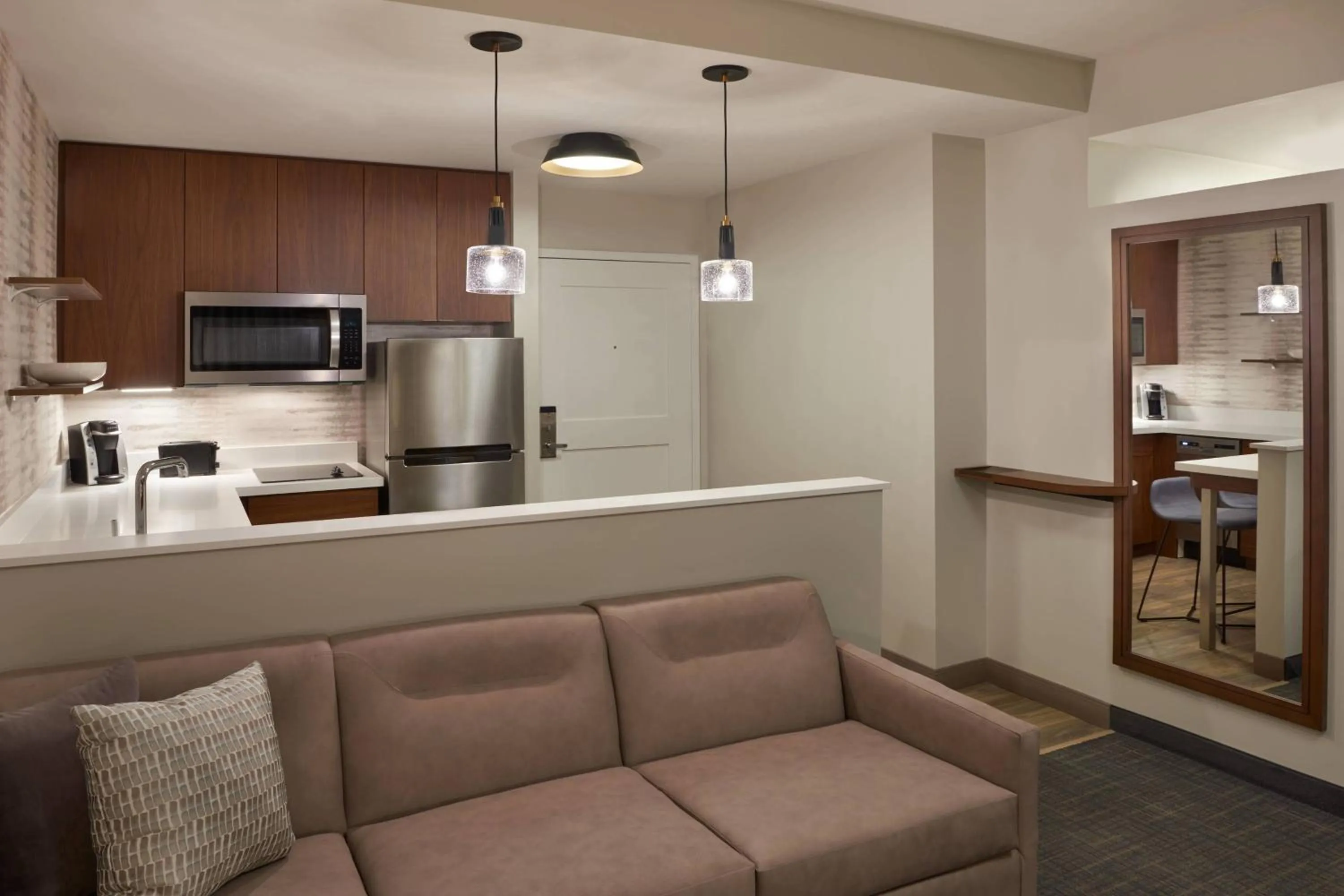 Kitchen or kitchenette in Residence Inn by Marriott Toronto Mississauga Southwest