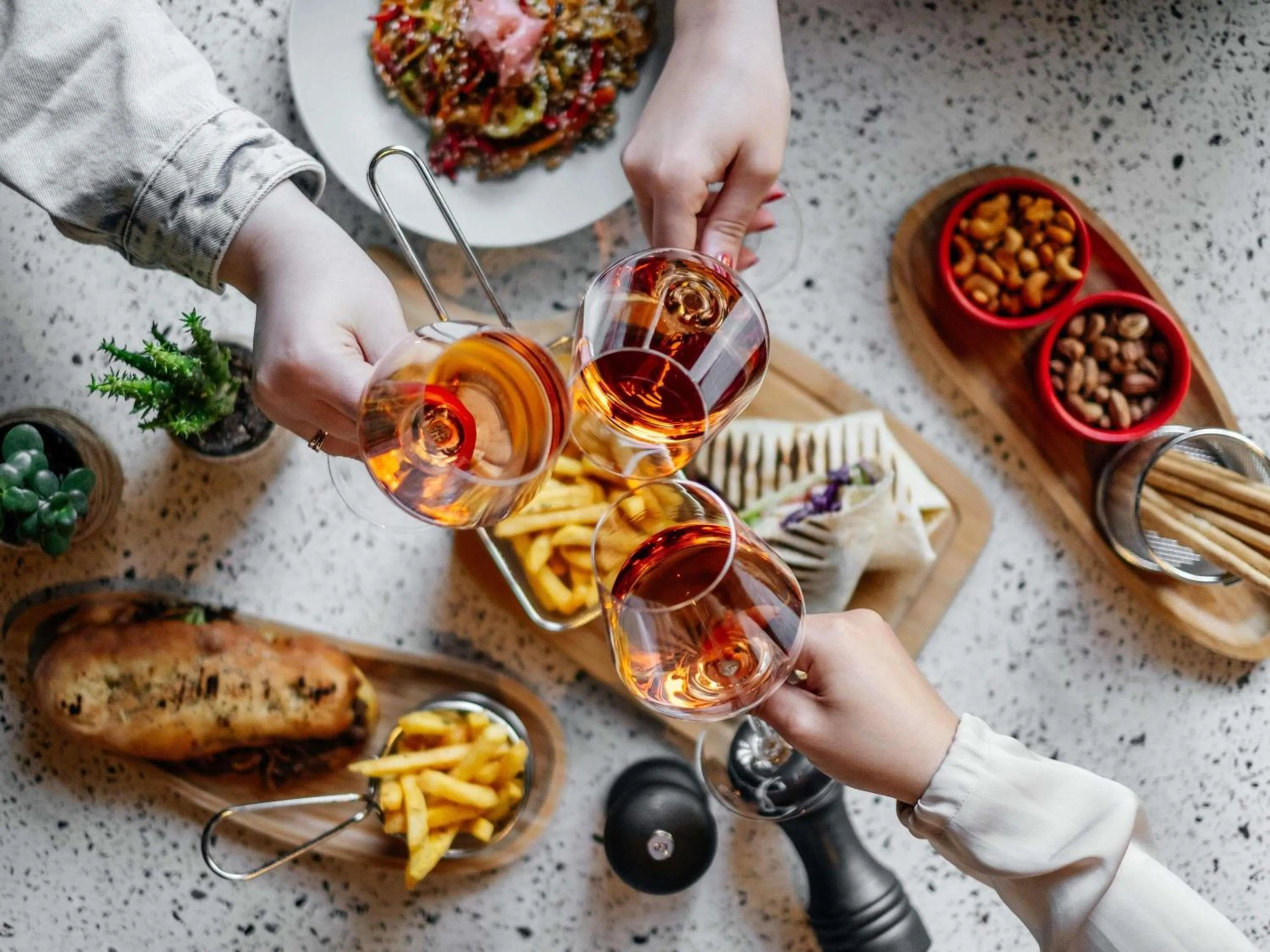 Restaurant/places to eat in ibis Tbilisi Stadium