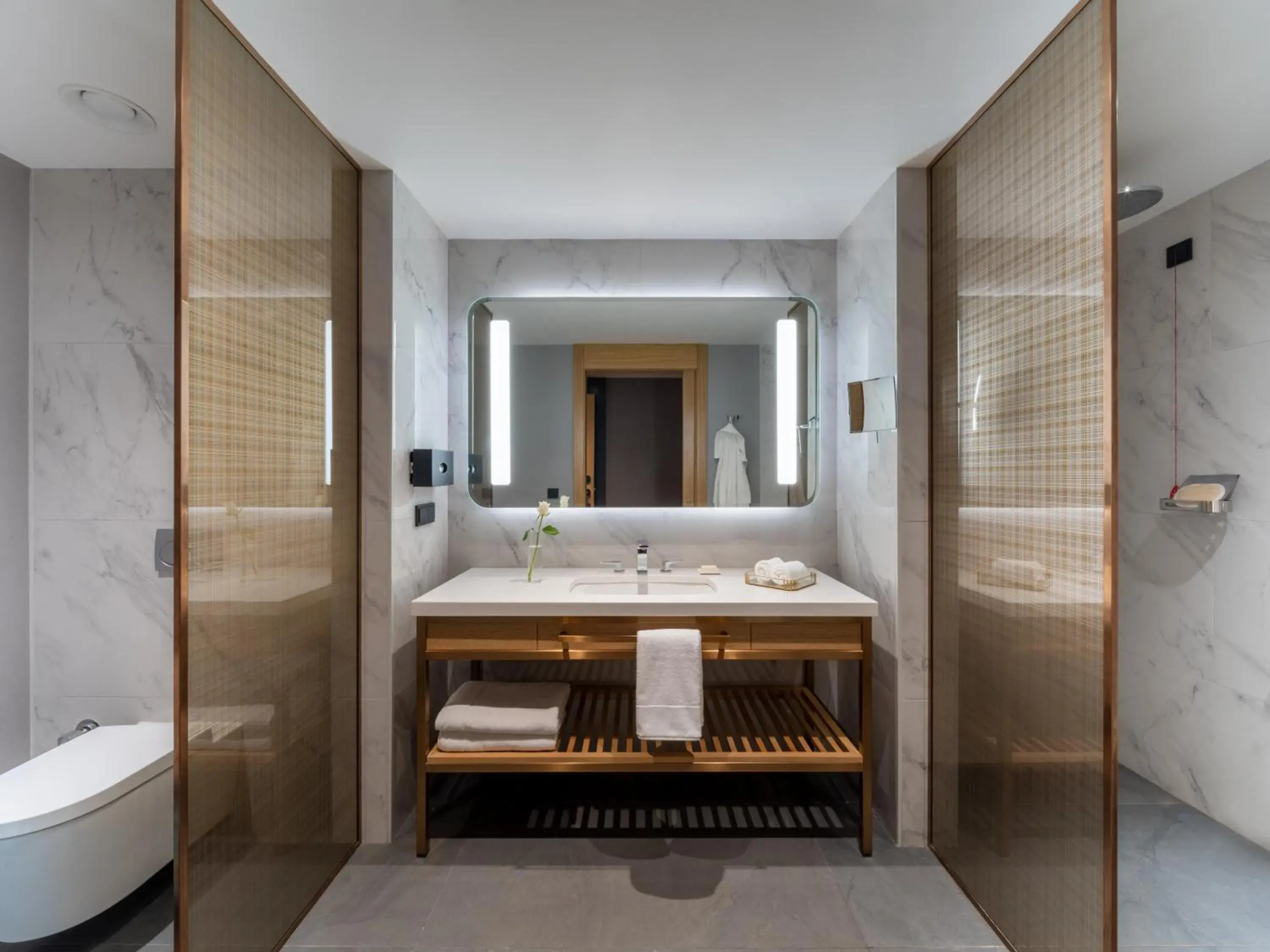 Luxury Twin Room in Sofitel Istanbul Taksim Luxury Twin Room in Sofitel Istanbul Taksim