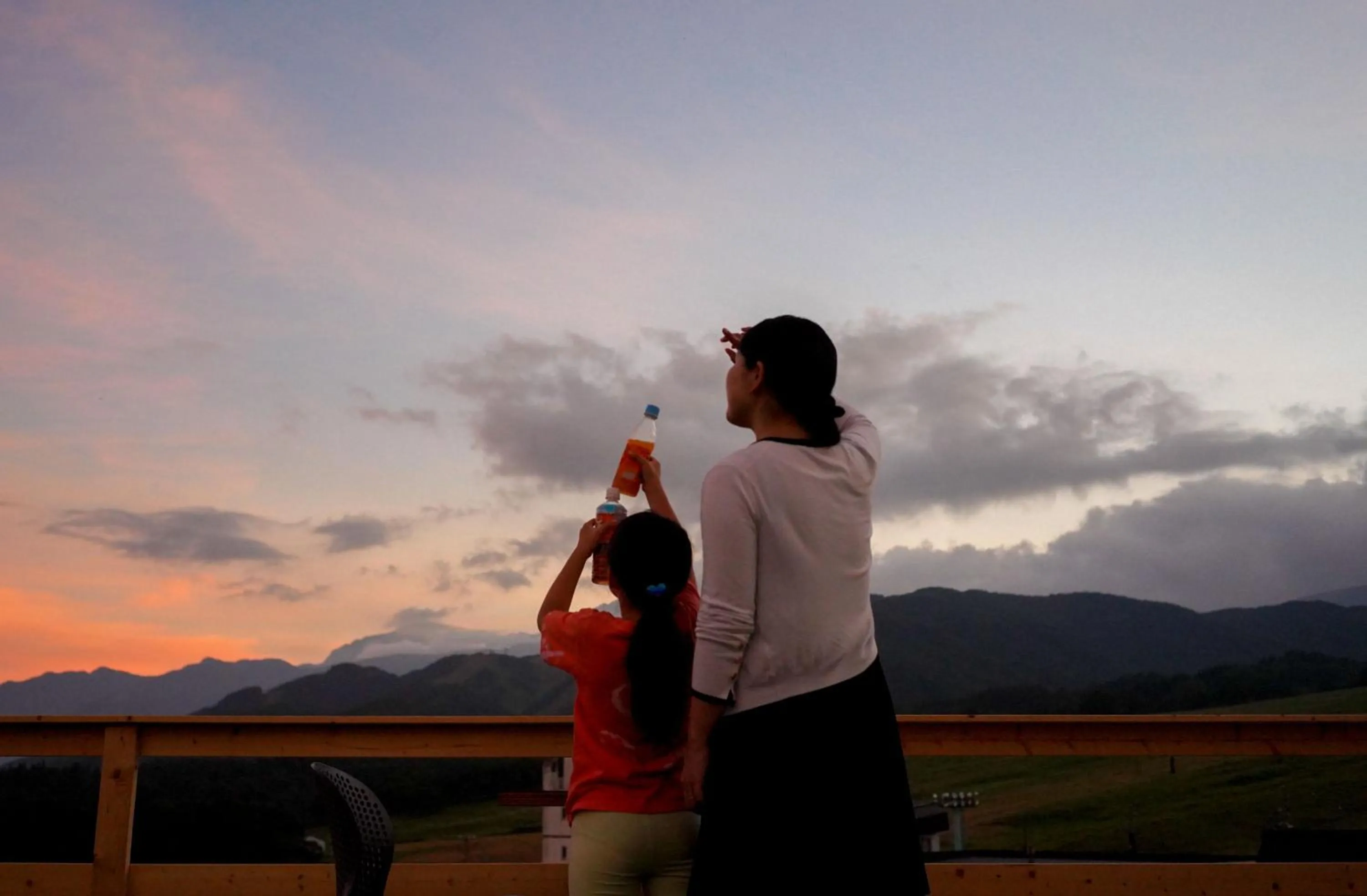 Sunset in UNPLAN Village Hakuba